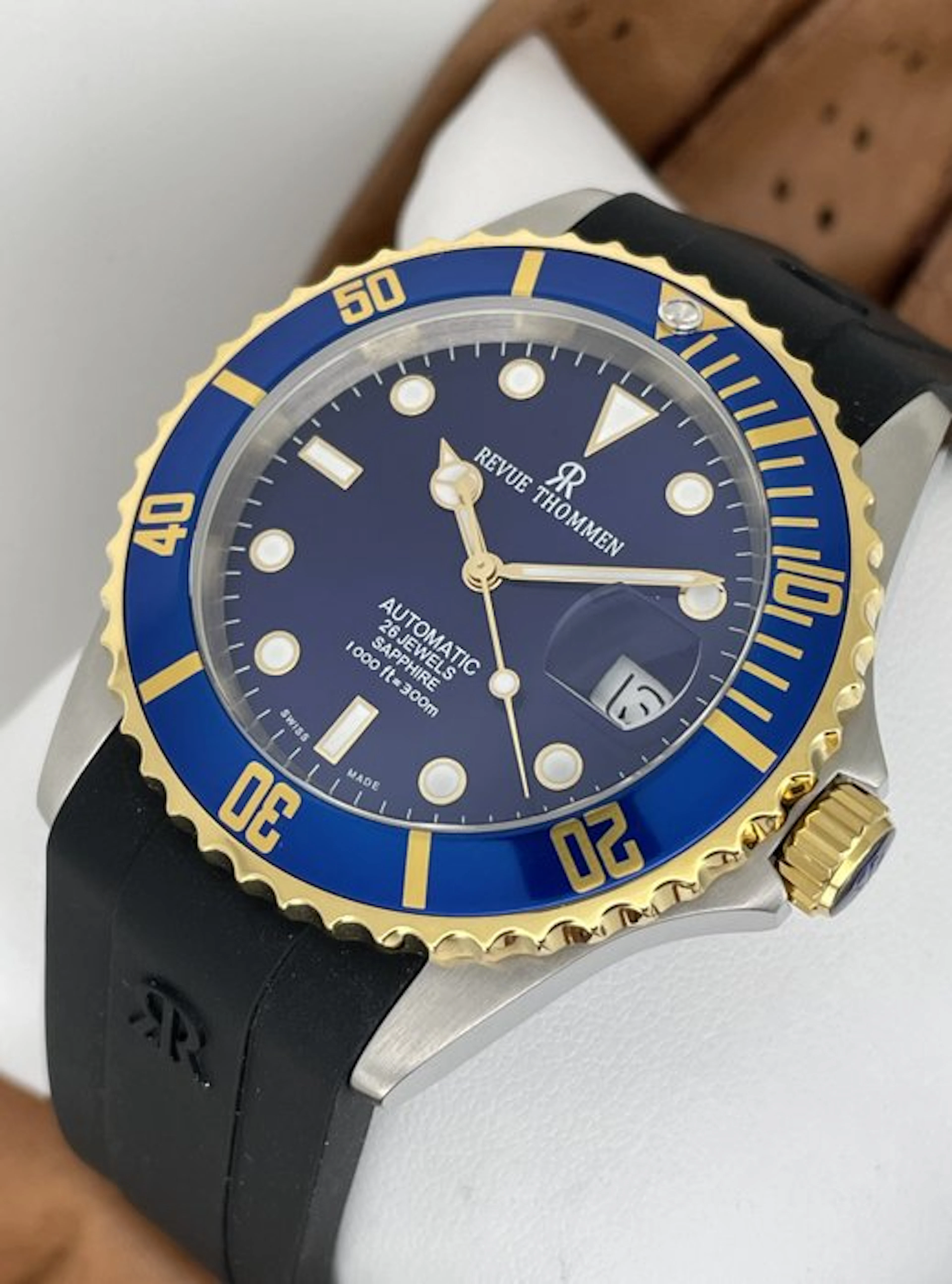 Revue Thommen - Diver Automatic - 17571.2845 - Men - 2020-2025