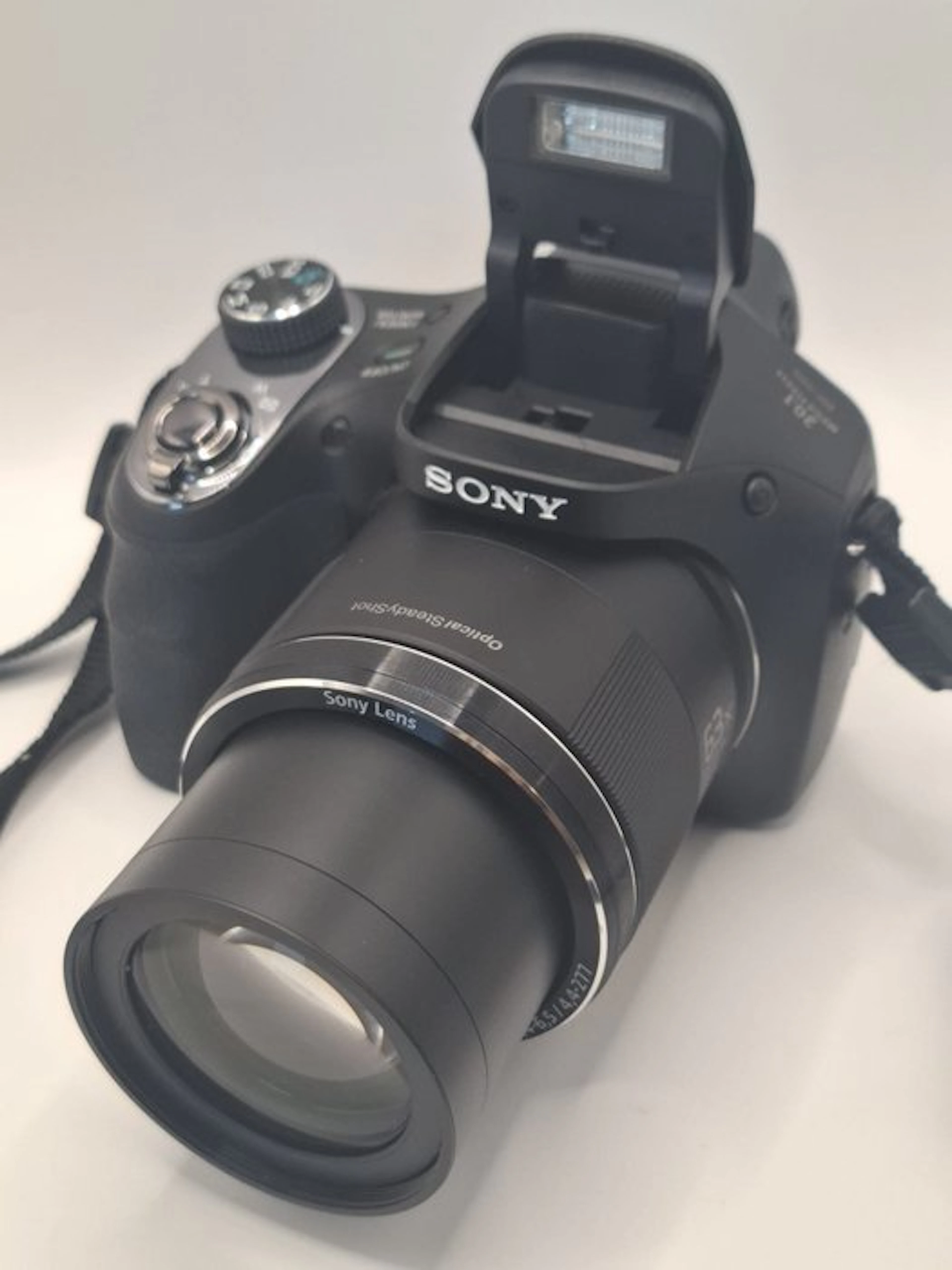 Sony DSC-H400 Digital camera