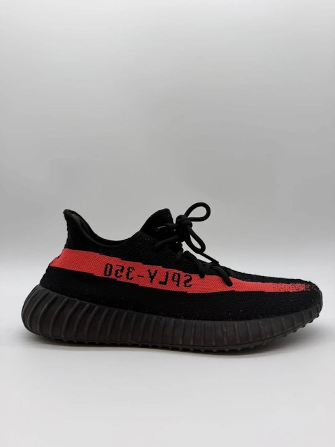 Yeezy X Adidas - Yeezy Boost 350 V2 Core Black Red - Sneakers - Size: EU 46