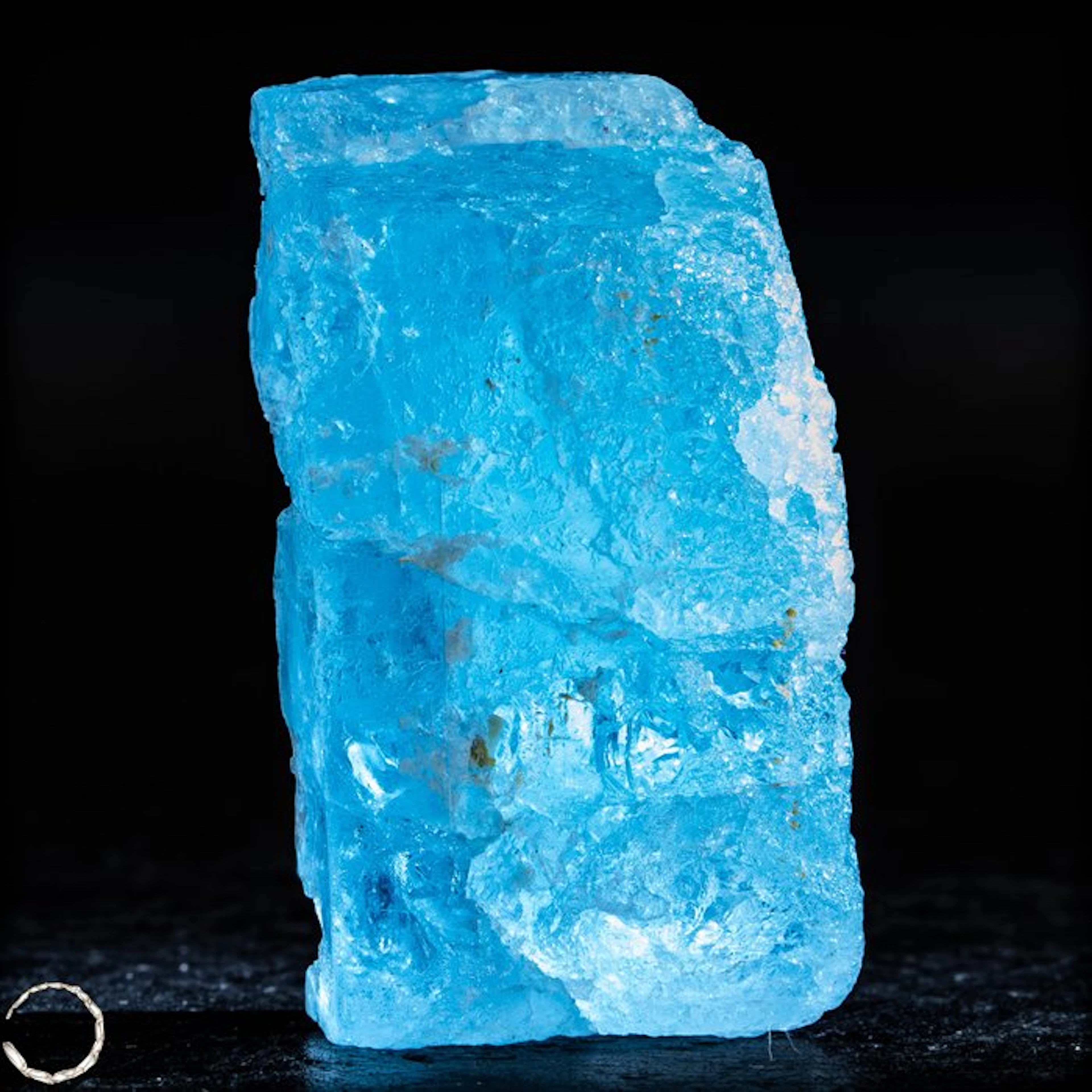Natural aquamarine rough crystal – Transparent blue beryl...
