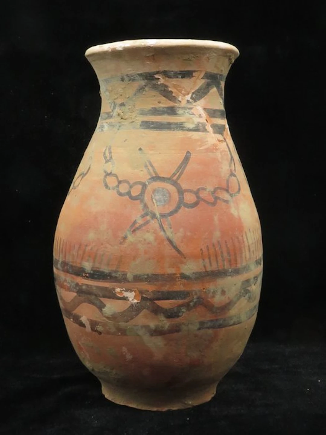 Indus Valley Terracotta decorated Jar (1x) - 20.5 cm (No reserve price)