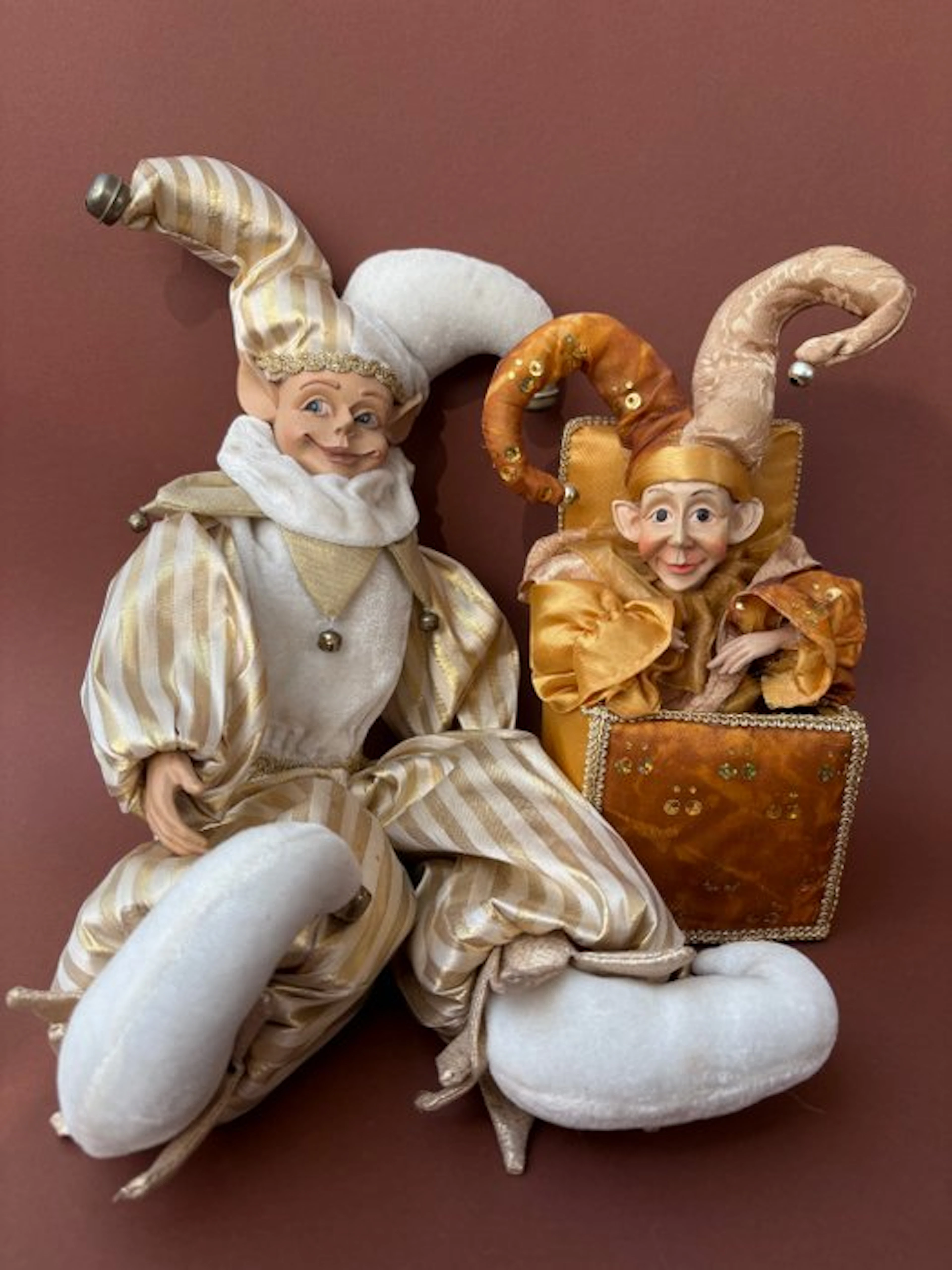 - Doll 2 elven, narren, pop en muziekdoos - 1960-1970 - unknown