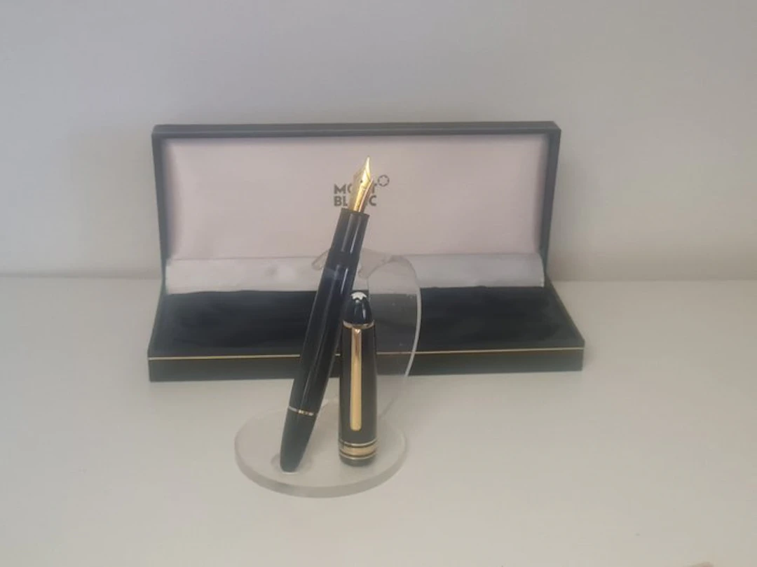 Montblanc - Meisturstuck 146, plume or 18 K (4810) - Fountain pen