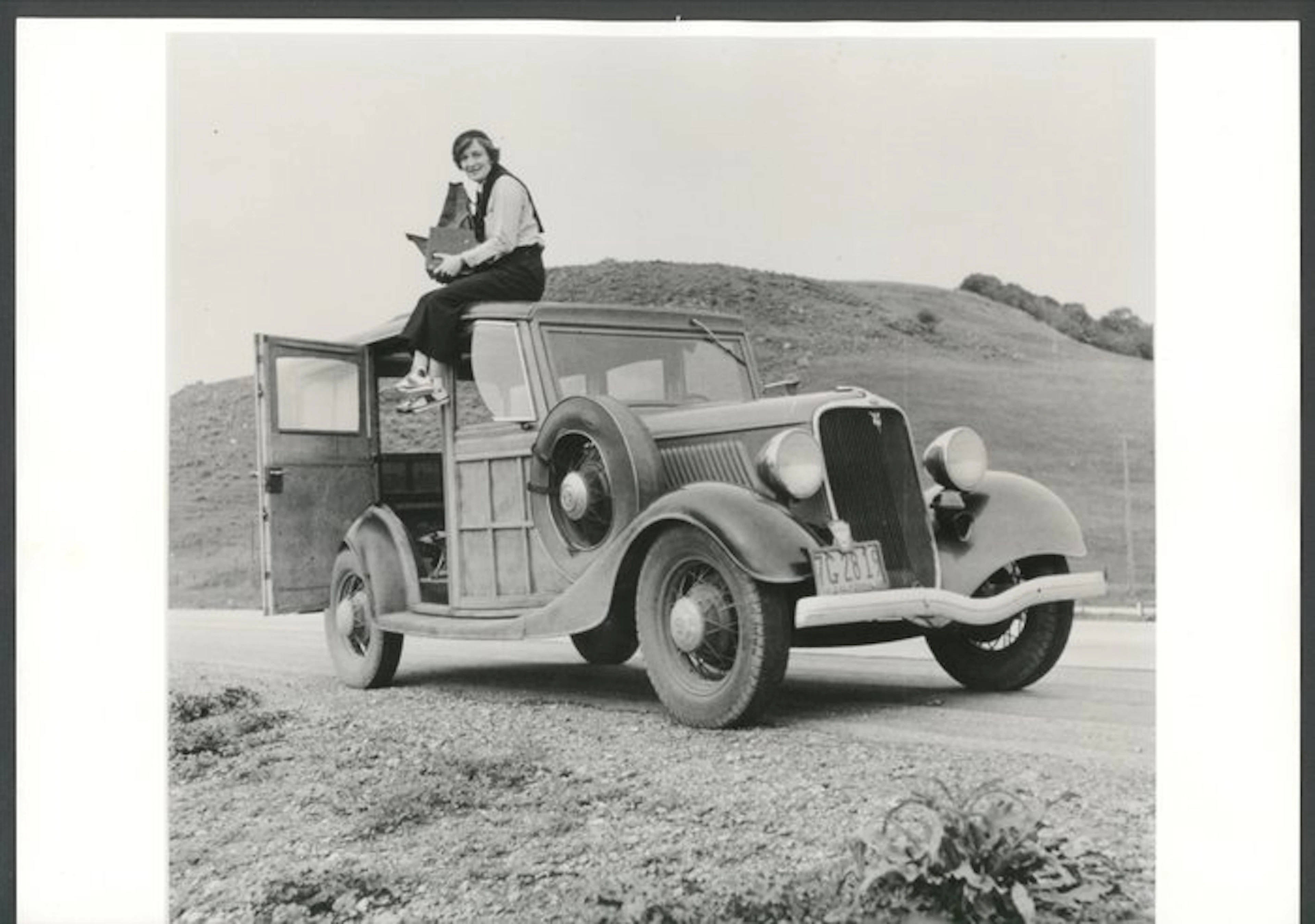 Rondal Partridge - Dorothea Lange photographed by her...