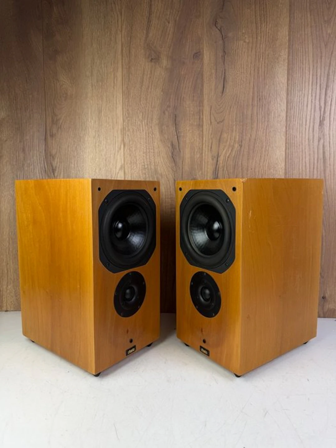 Chario - Syntar 200 - Matching Pair Speaker set