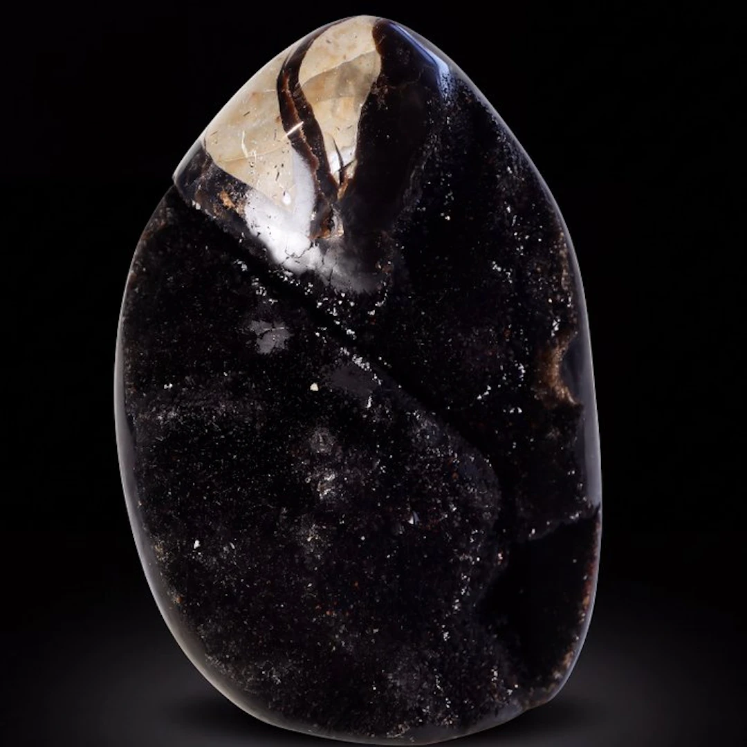 Top Quality - Dragon Egg - Geode- 0.8 kg