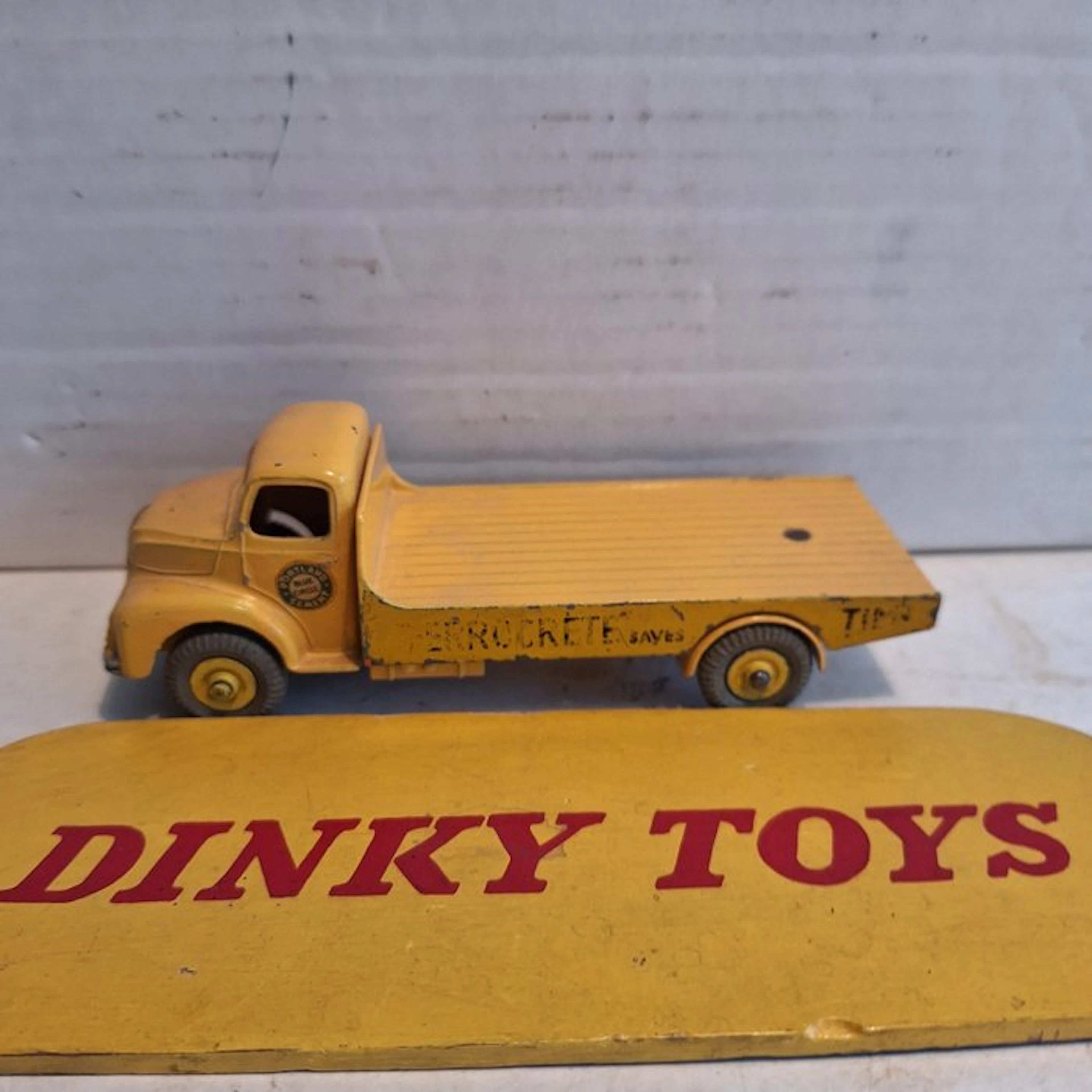 Dinky Toys 1:43 - Model car - Dinky Supertoys - cement wagon