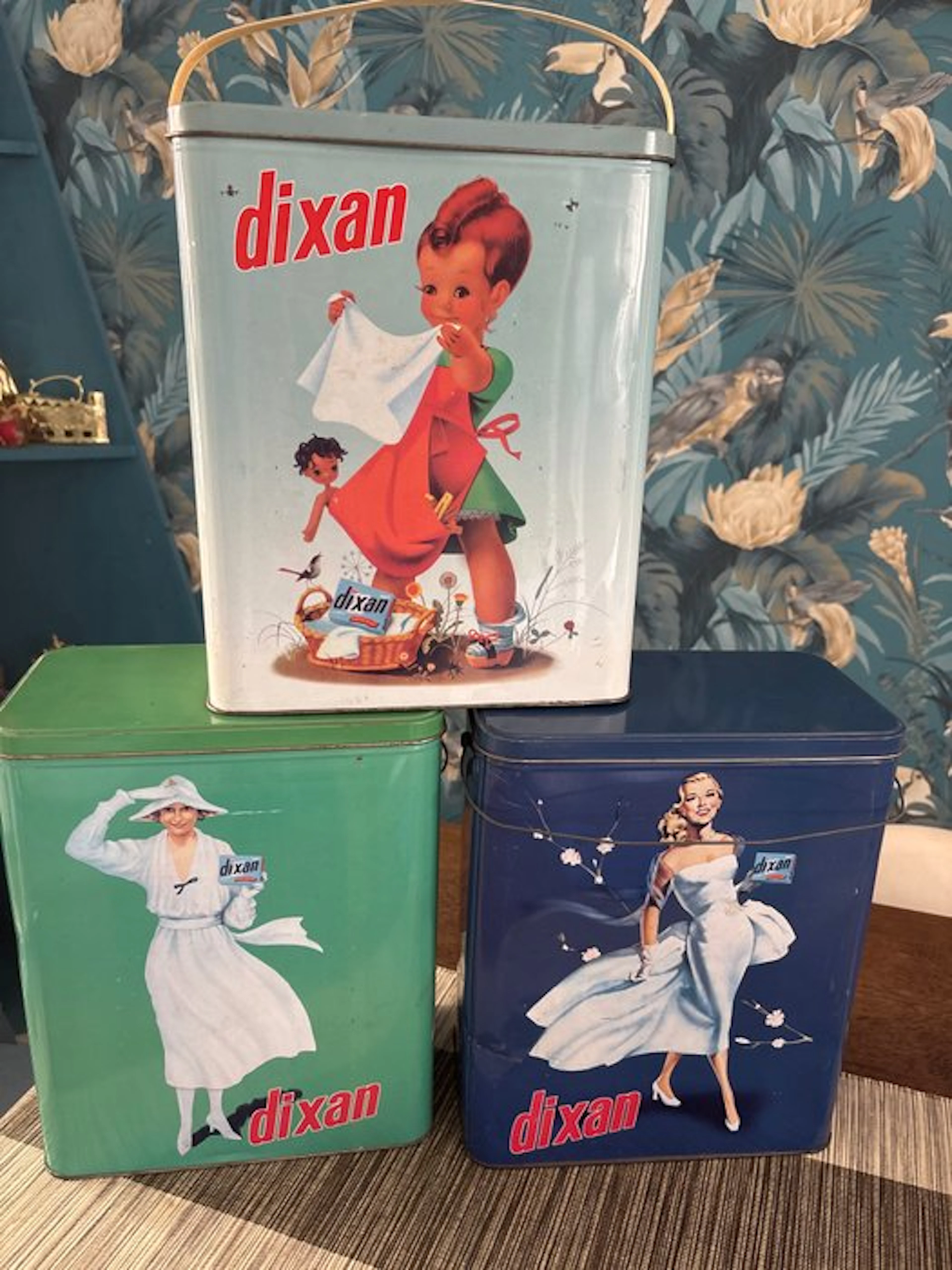 Tin box (3) - Metal