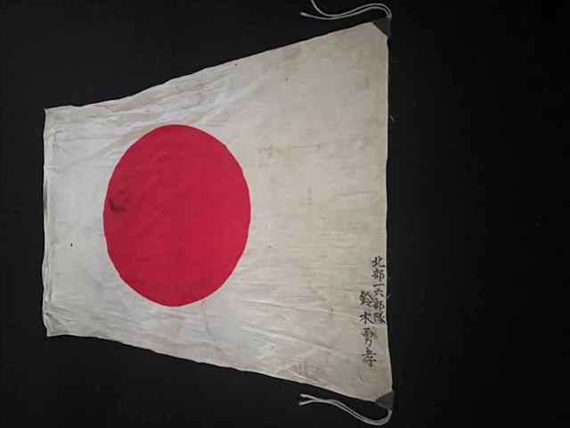 Japanese old war flag from WWII, signed. - Flag