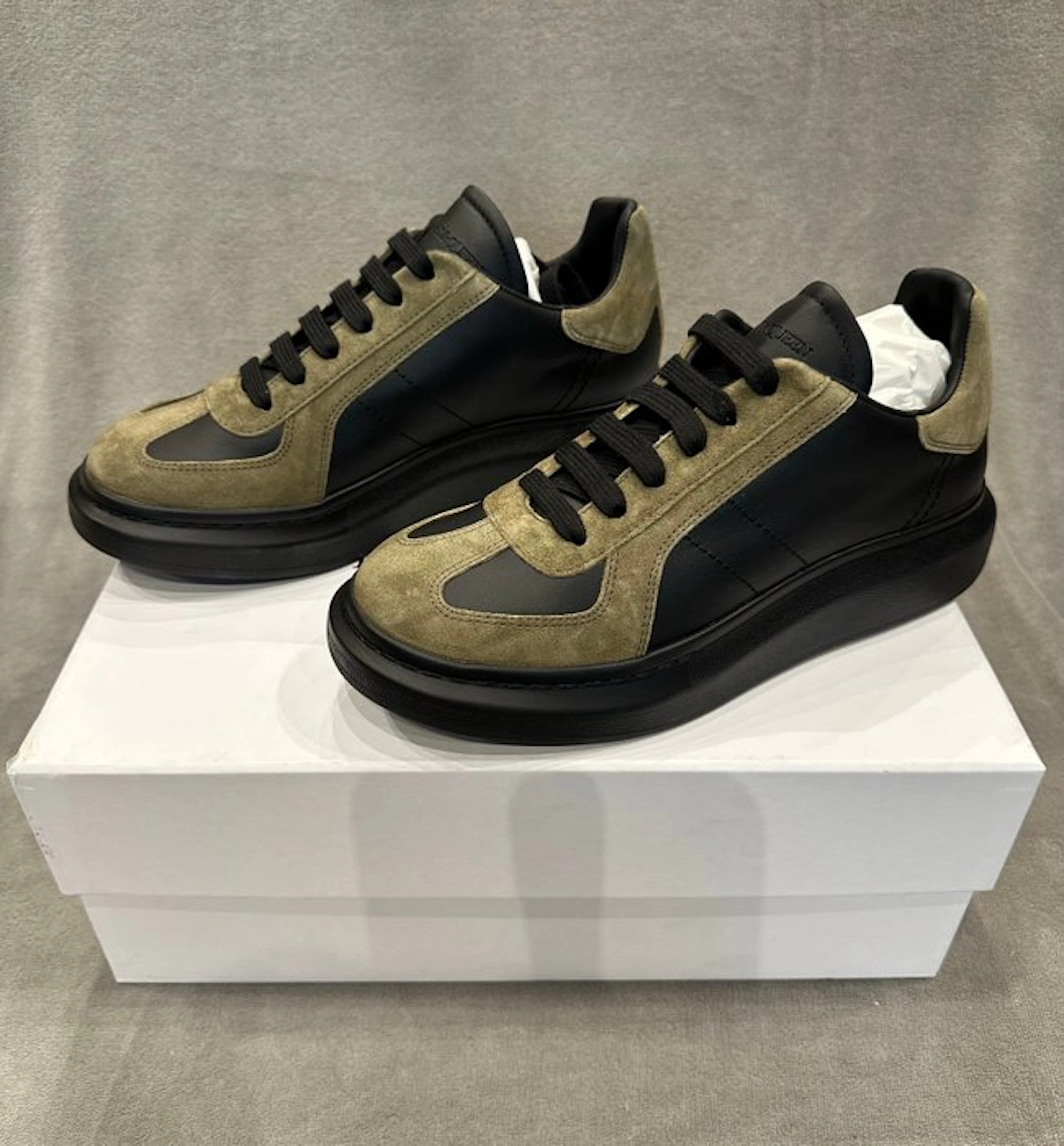 Alexander McQueen - Oversized - Sneakers - Size: EU 40 - New with tags