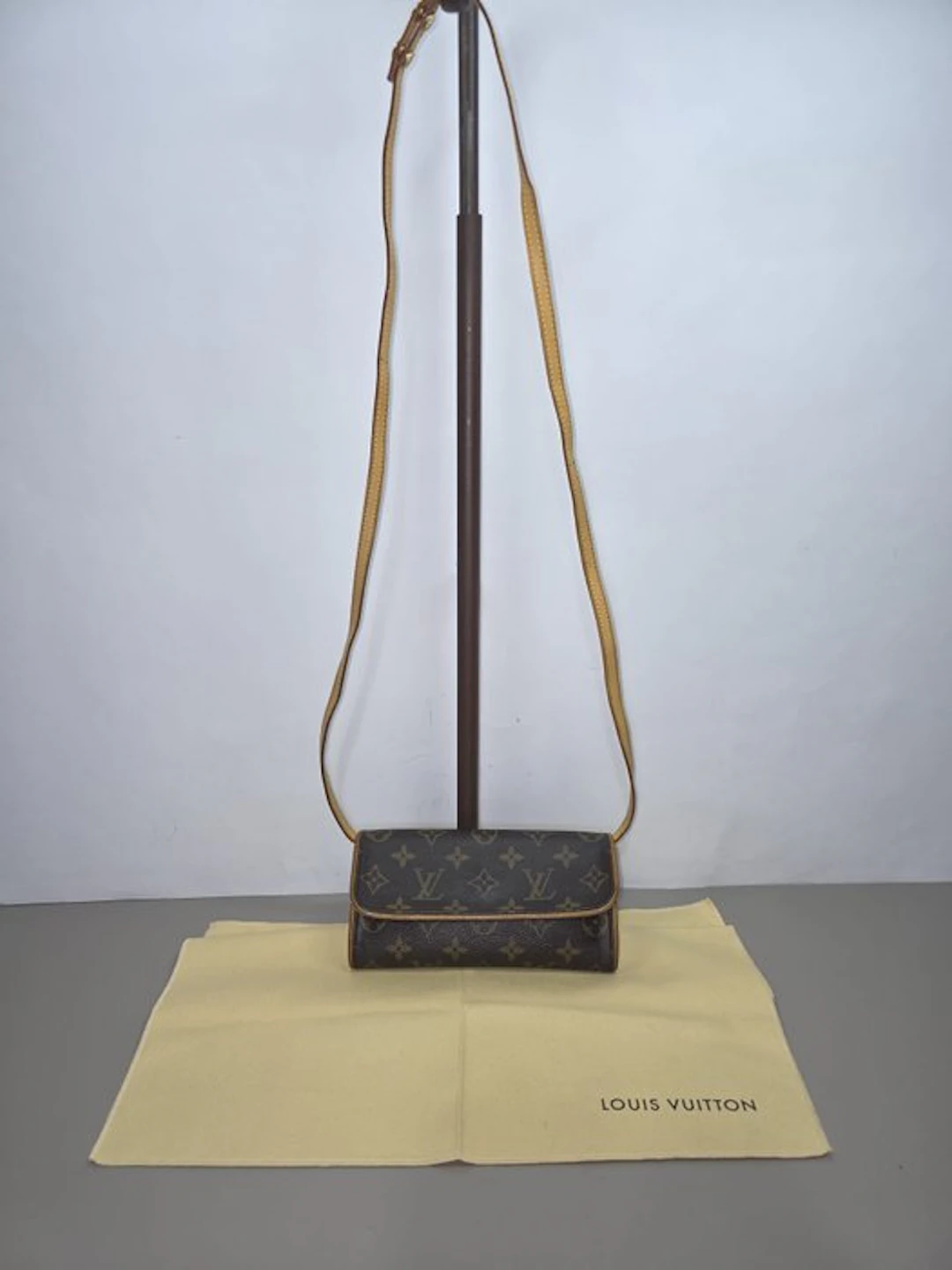 Louis Vuitton - TWIN PM - Crossbody bag