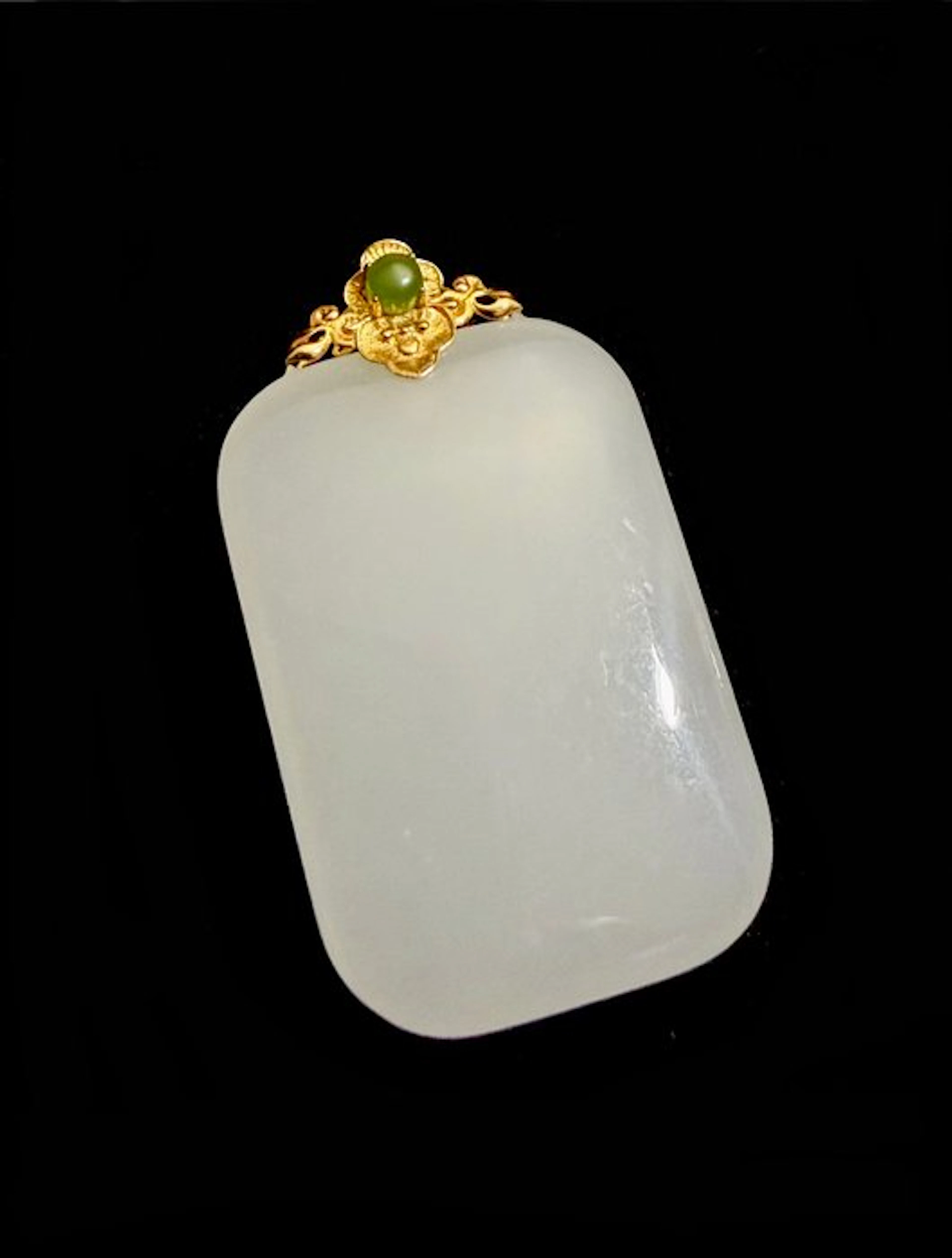 Pendant with 18K gold bail - Jade, 18K gold - China - 21st century