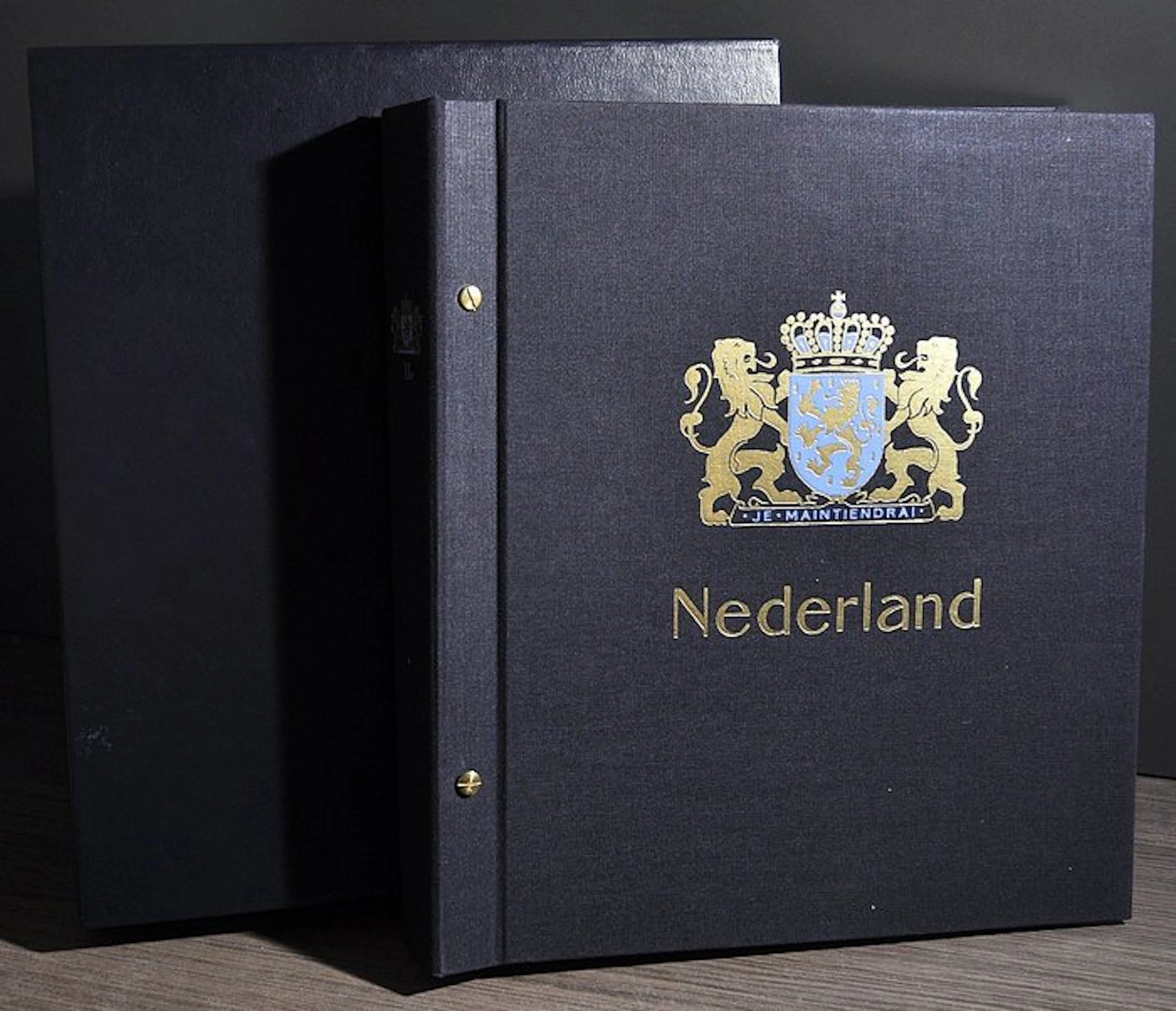 Netherlands - The most mint-condition collection in two DAVO albums