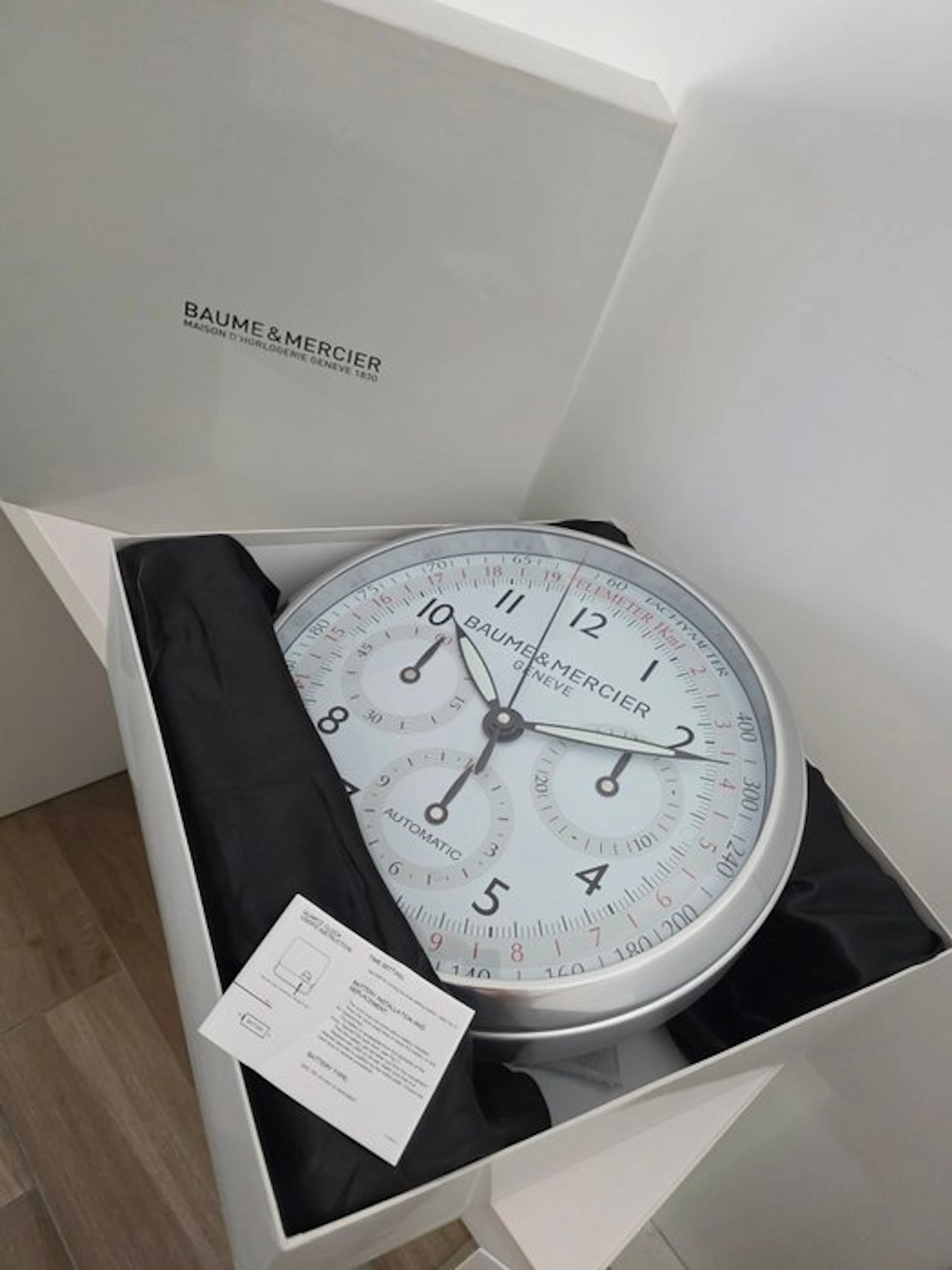 Professional Clock - Baume & Mercier Industrial design Aluminium