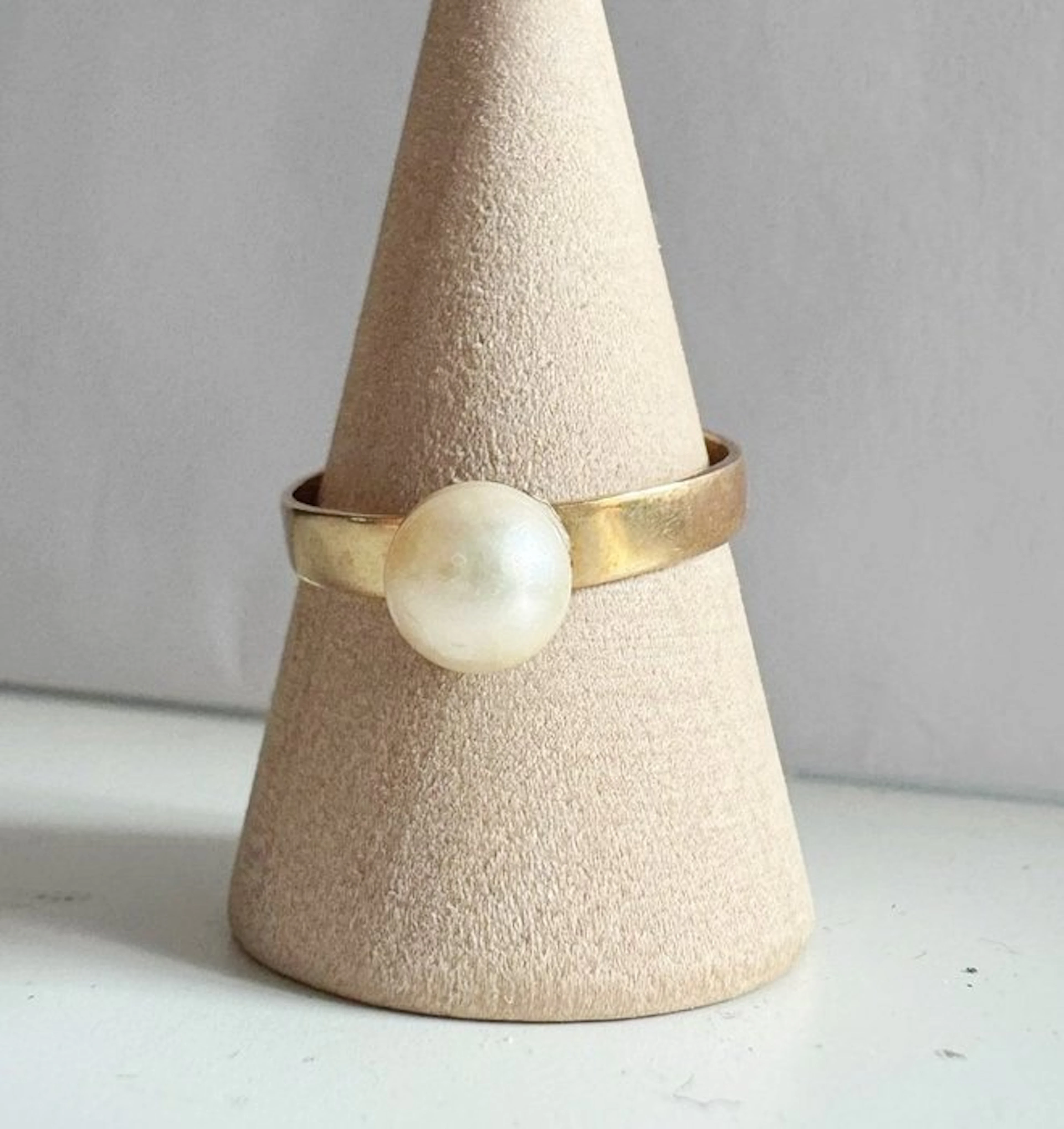 No reserve price - Ring - 18 kt. Yellow gold Pearl