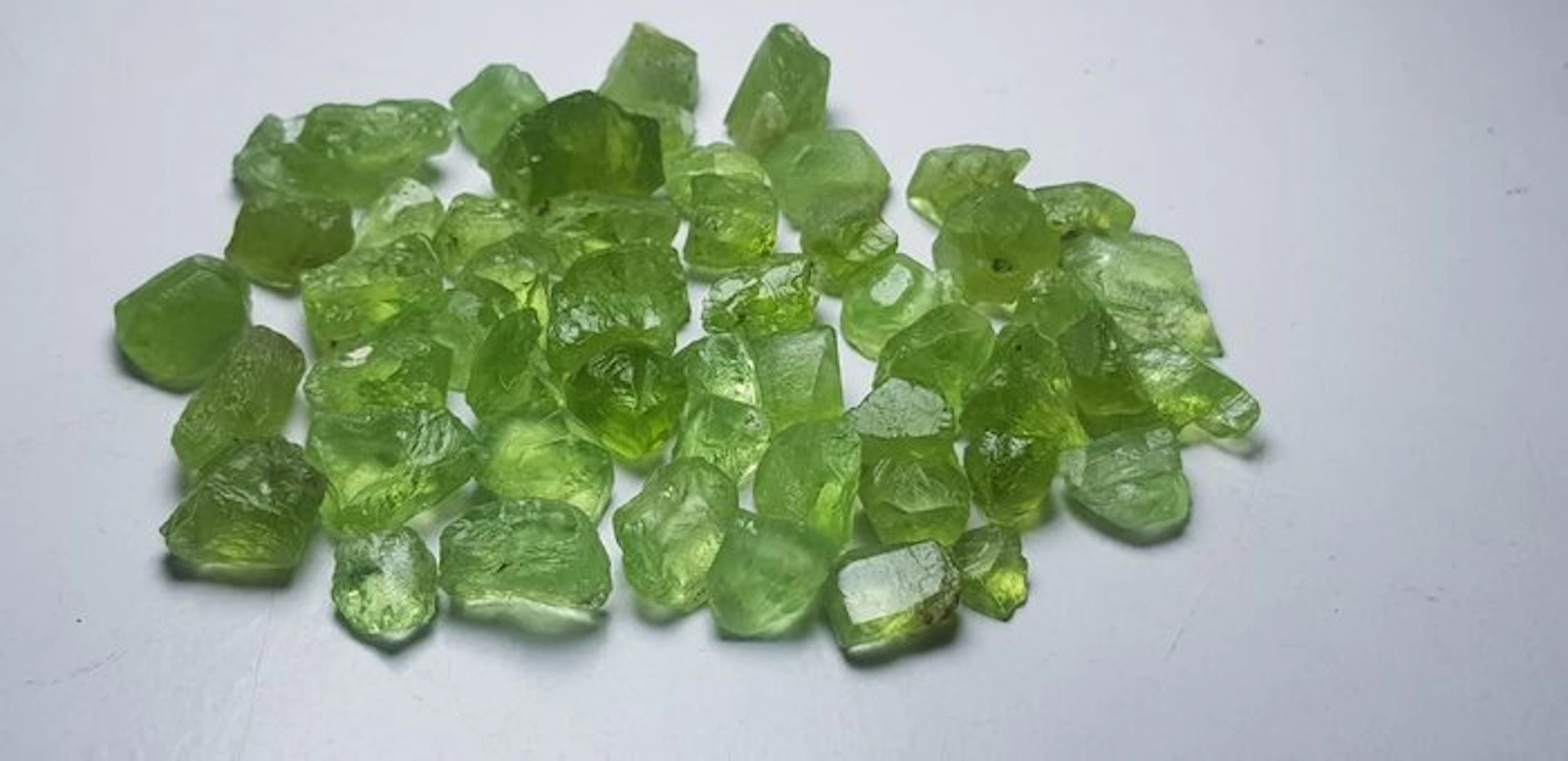 Facet Quality Peridot from Supat mines,Pakistan Rough- 70 g - (53)
