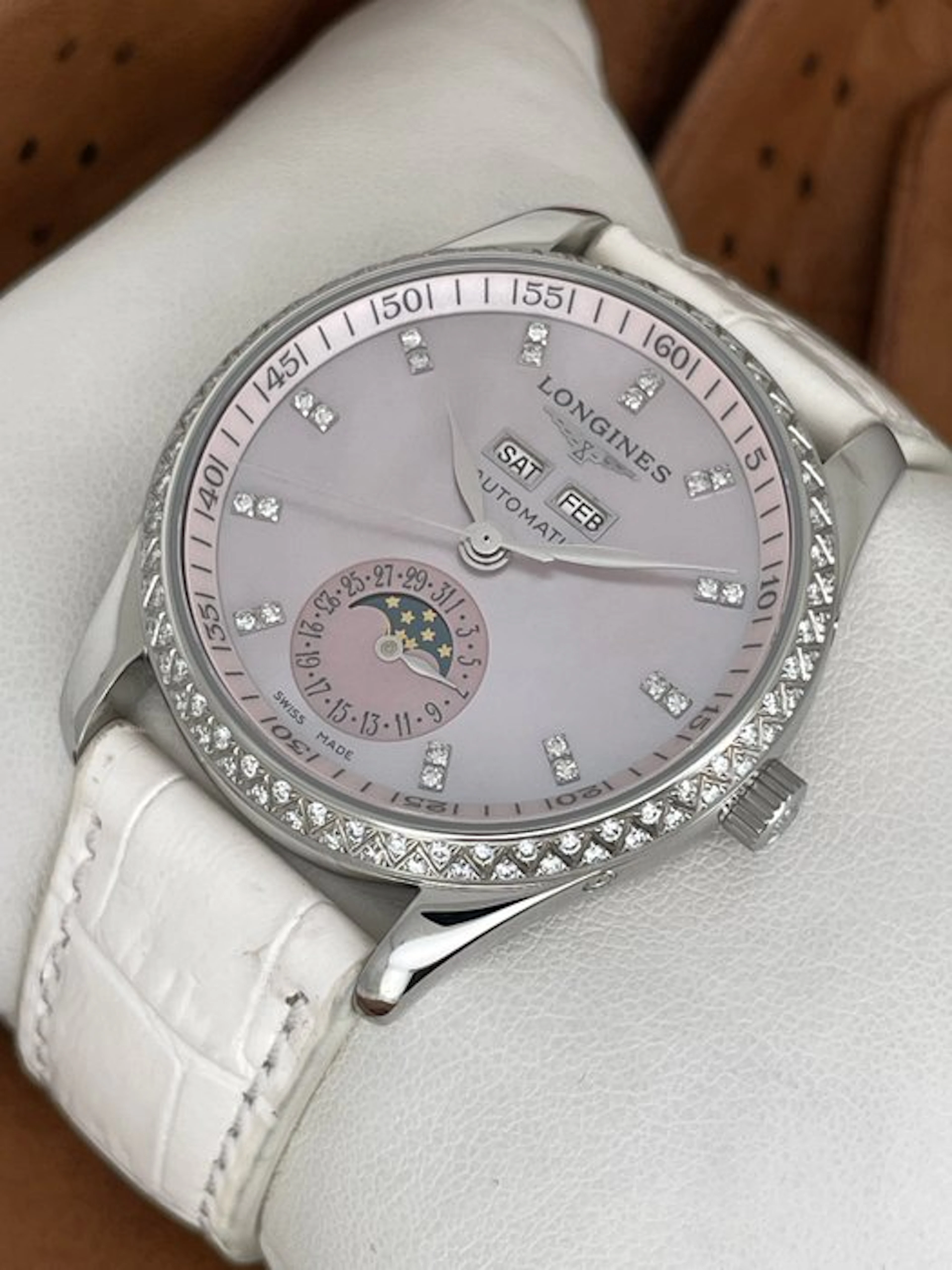 Longines - Master Collection Calendar Diamonds 0,685ct...