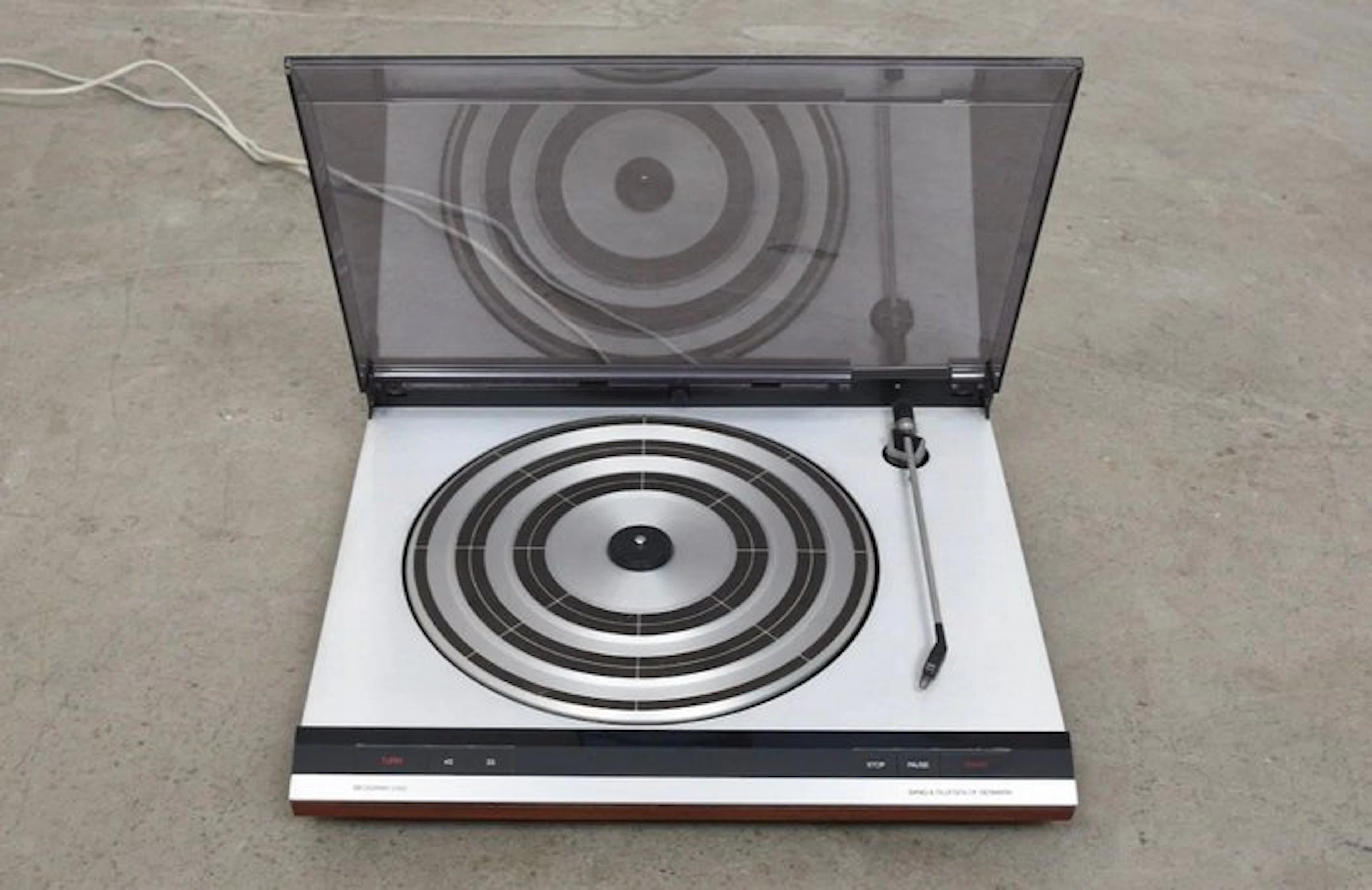 Bang & Olufsen - Beogram 2202 – Vintage Turntable with...