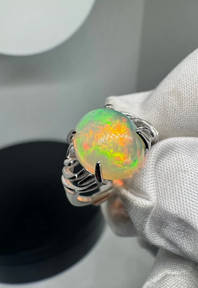 Opal Jewellery- 2.74 g - (1)