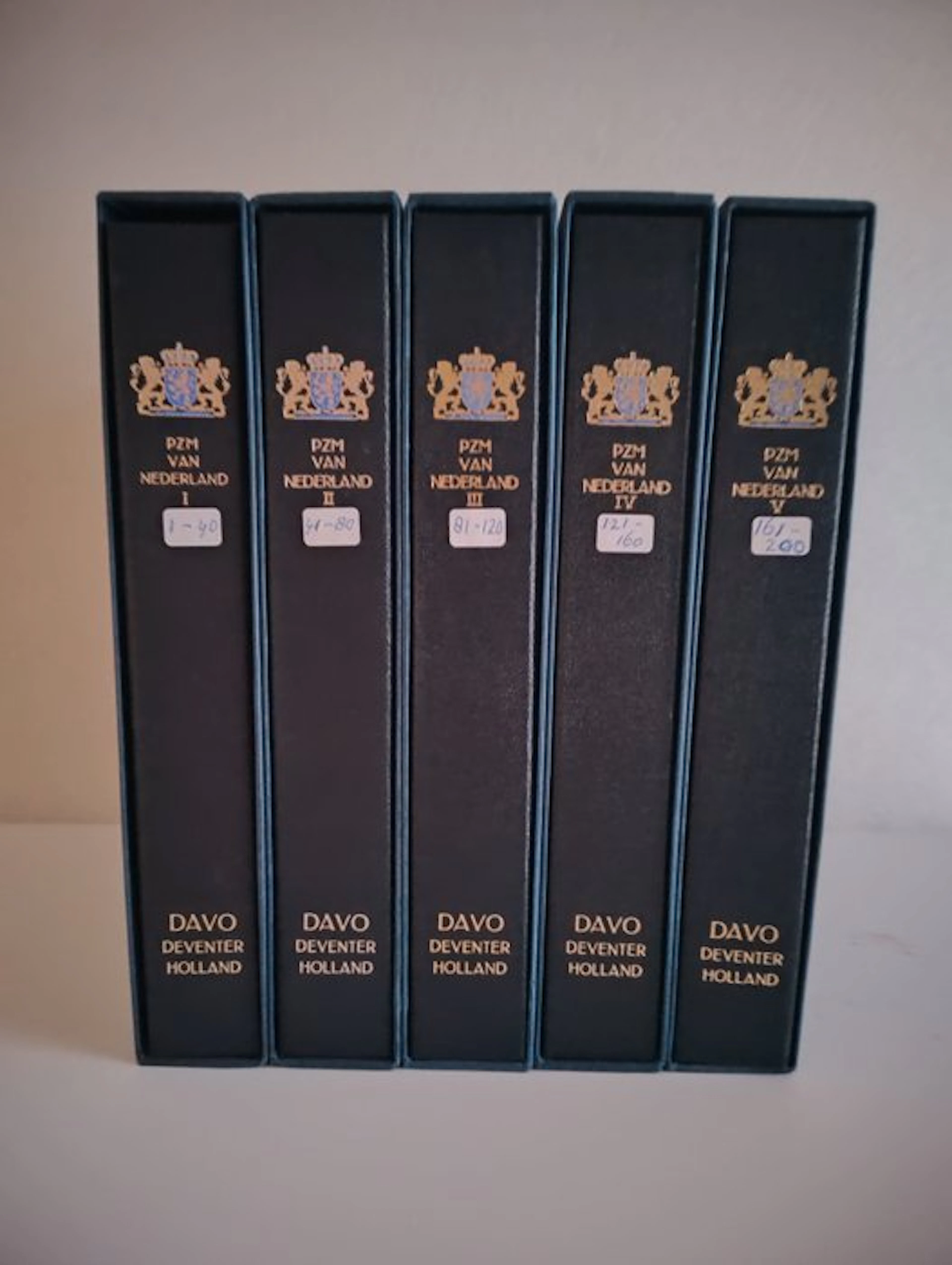 Netherlands 1982/1998 - Dutch PTT folders in five albums.