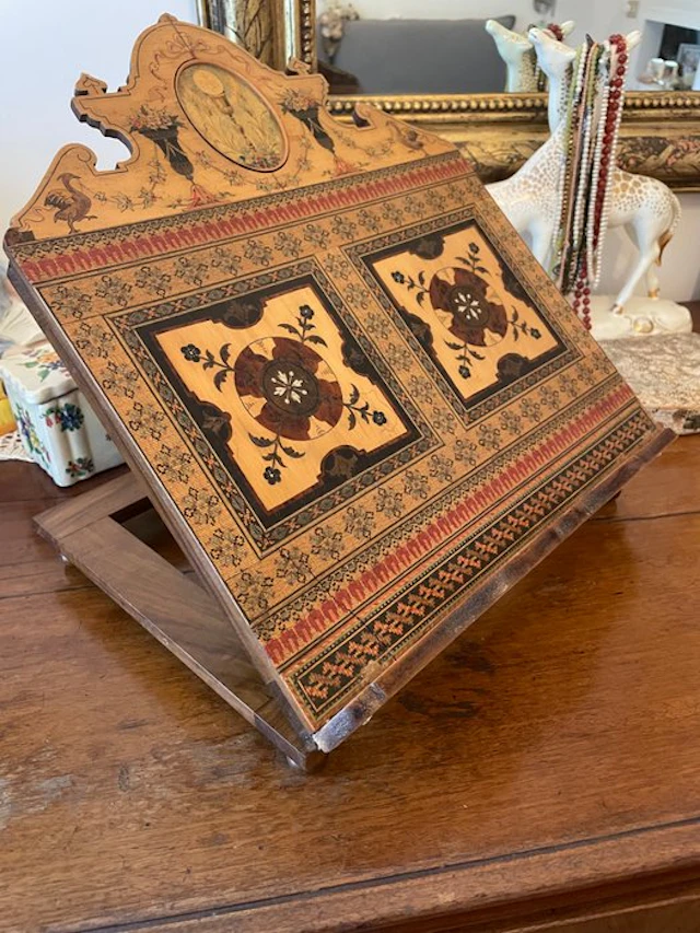 Stand - Wood