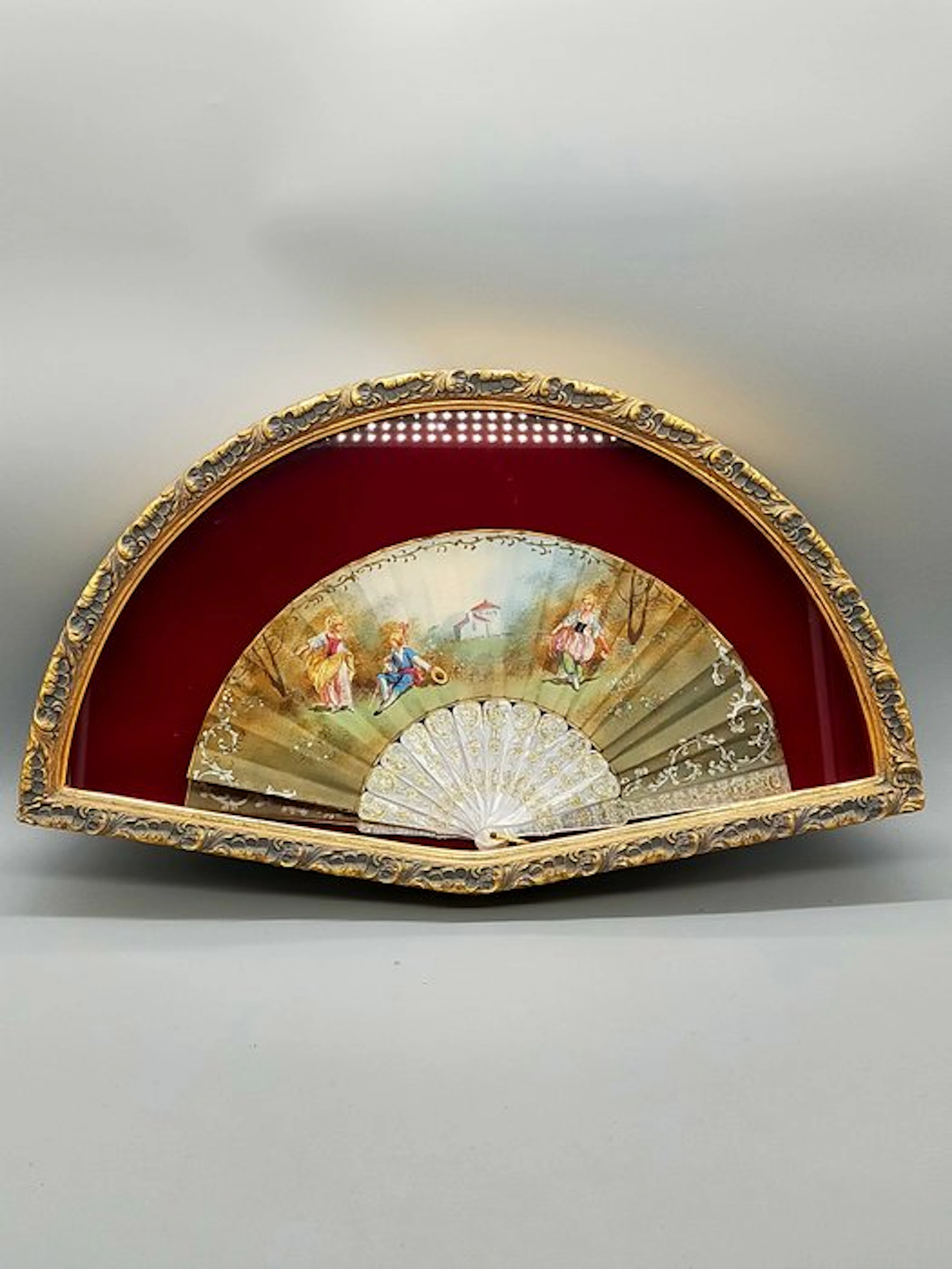 Wall decoration - Elegant hand fan display cabinet – Signed painting by V