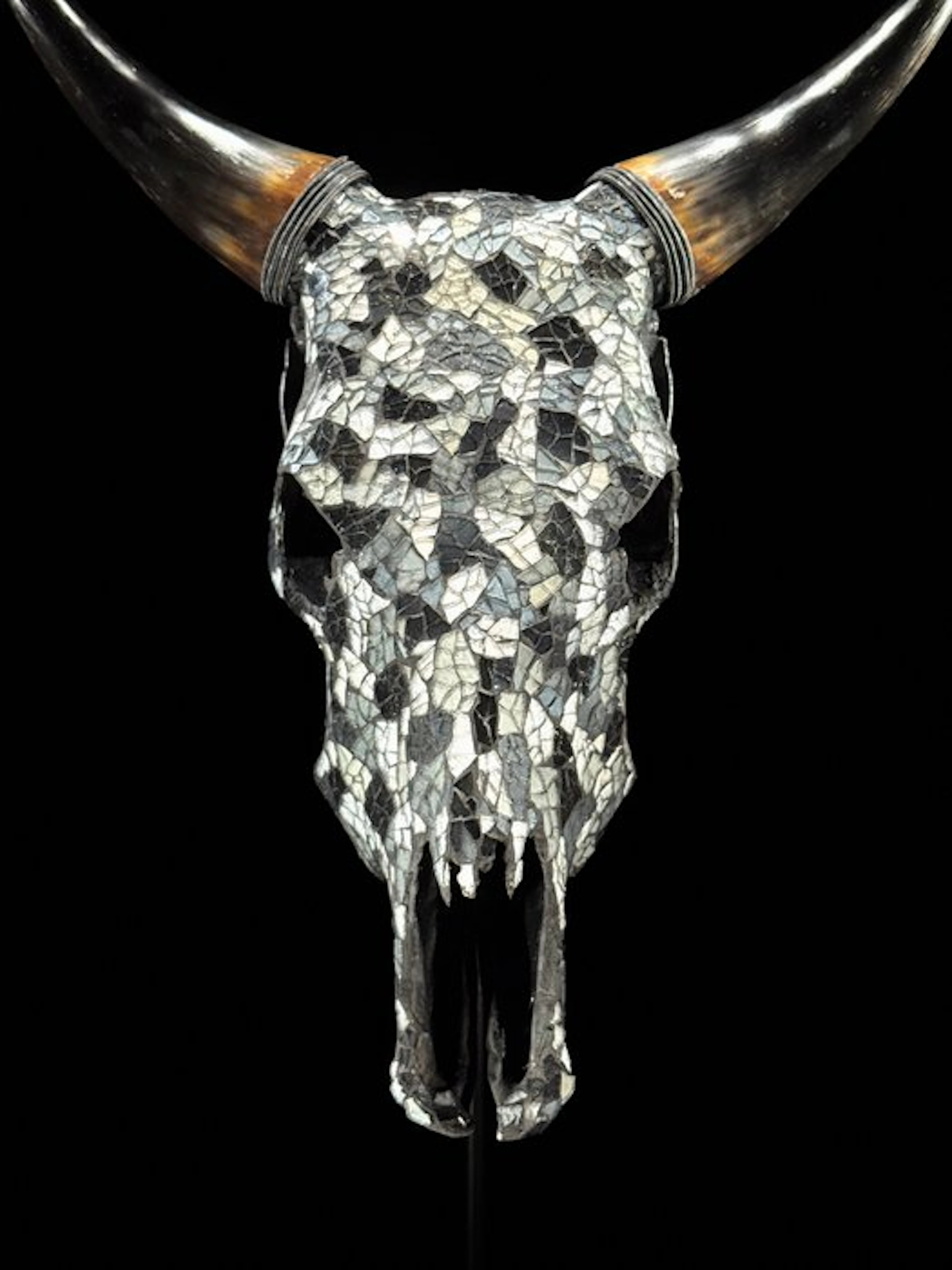 NO RESERVE PRICE - Stunning Cow skull with Glass Mosaic...