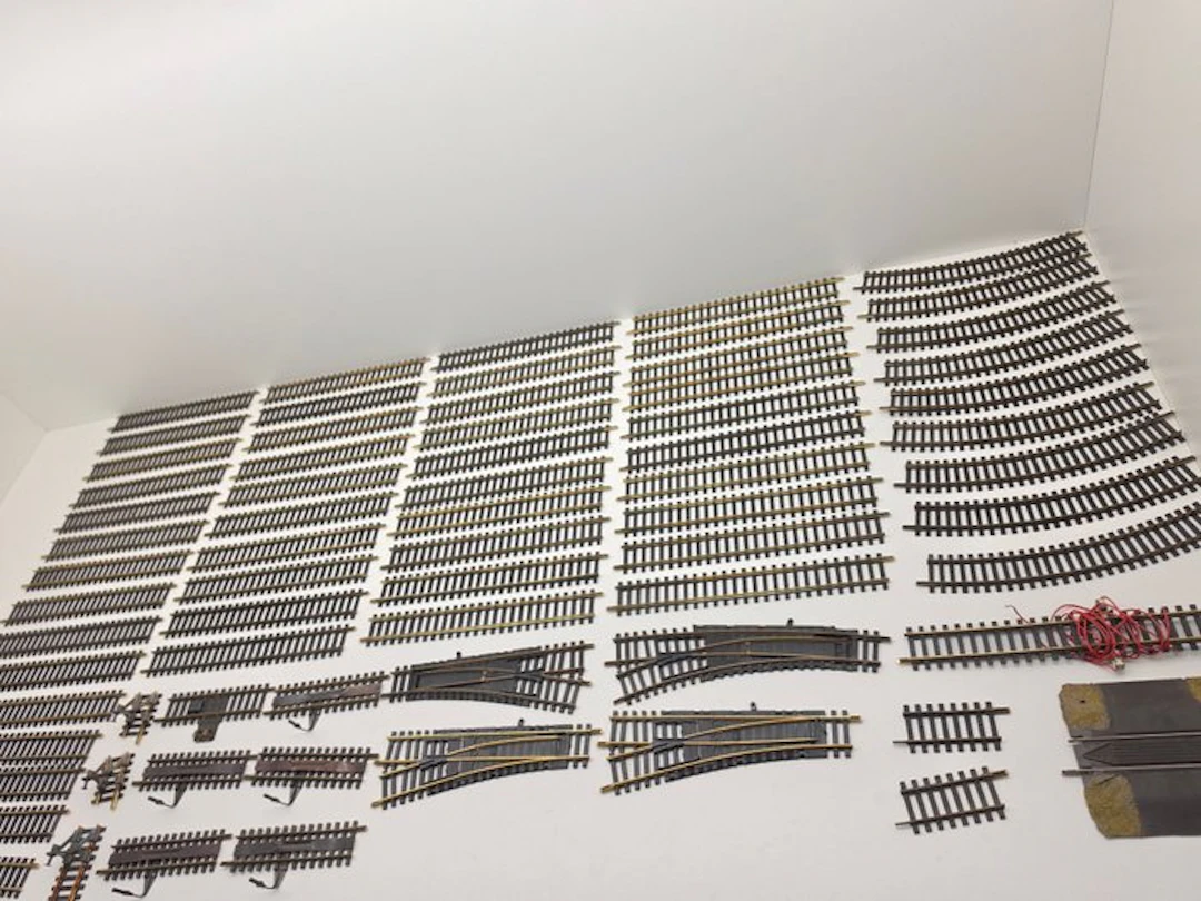 Fleischmann H0 - Model train tracks (95) - Assorted batch with rails
