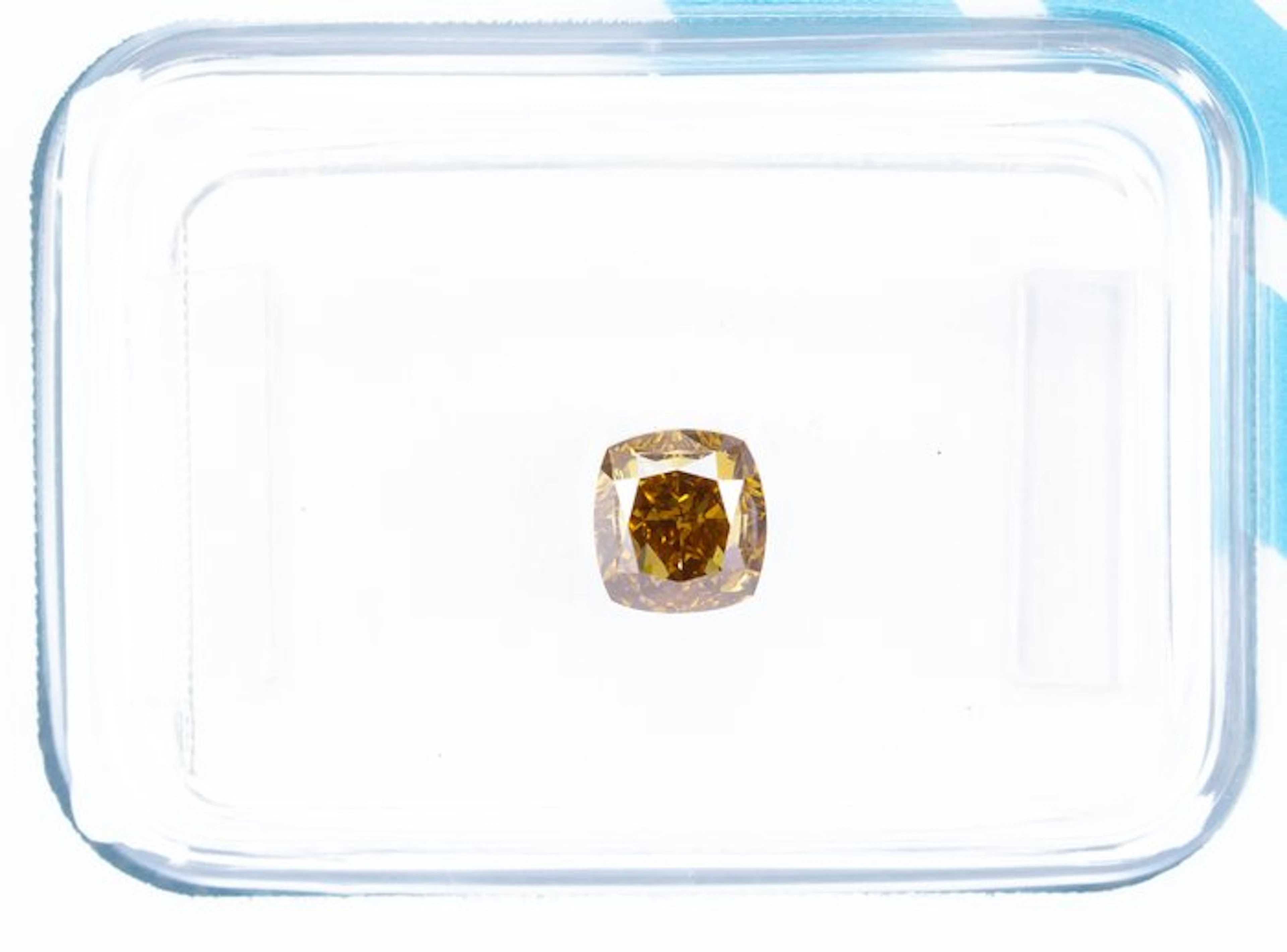 No reserve price - 1 pcs Diamond (Natural coloured)...