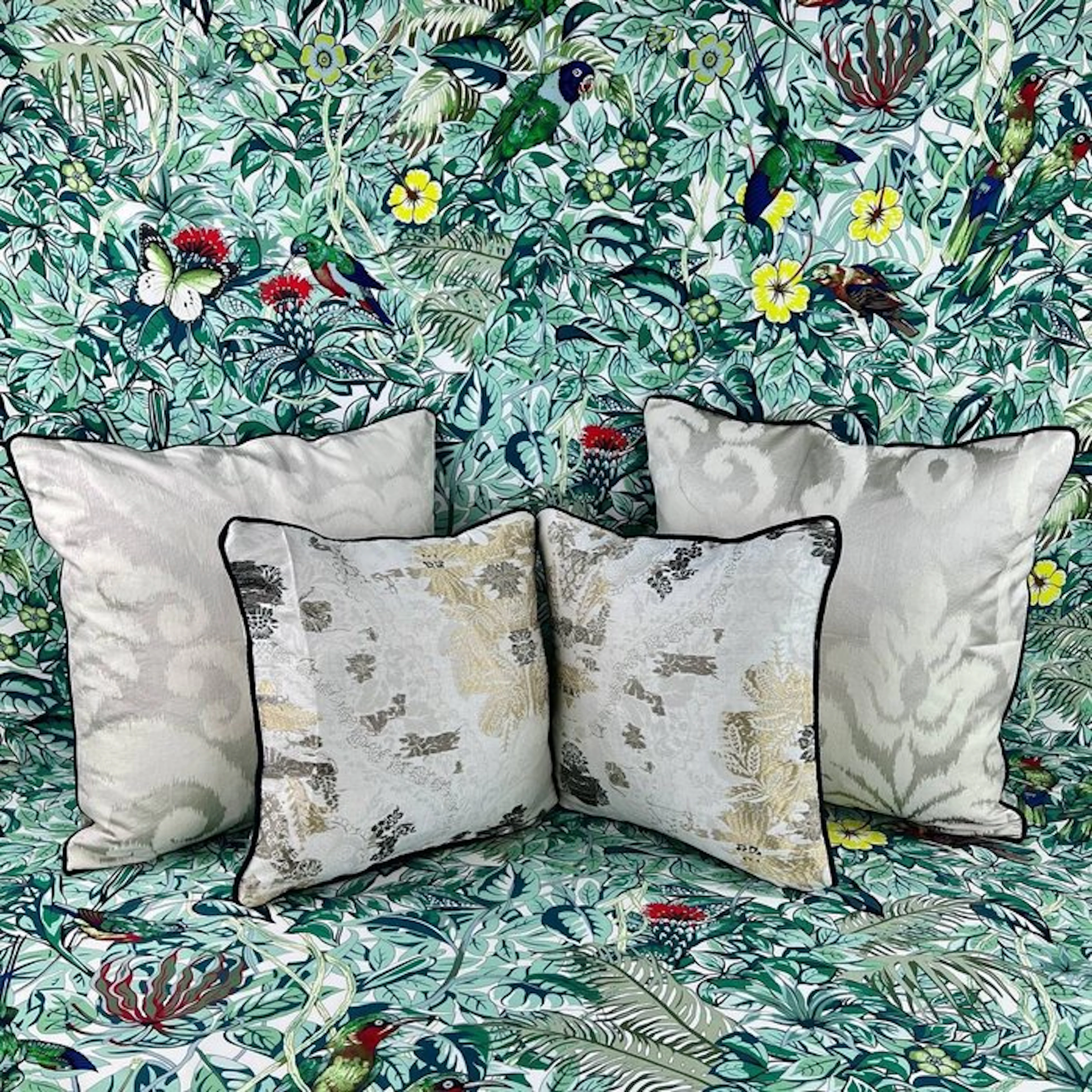 DEDAR MILANO - FREE SHIPPING - New set of four - Cushion