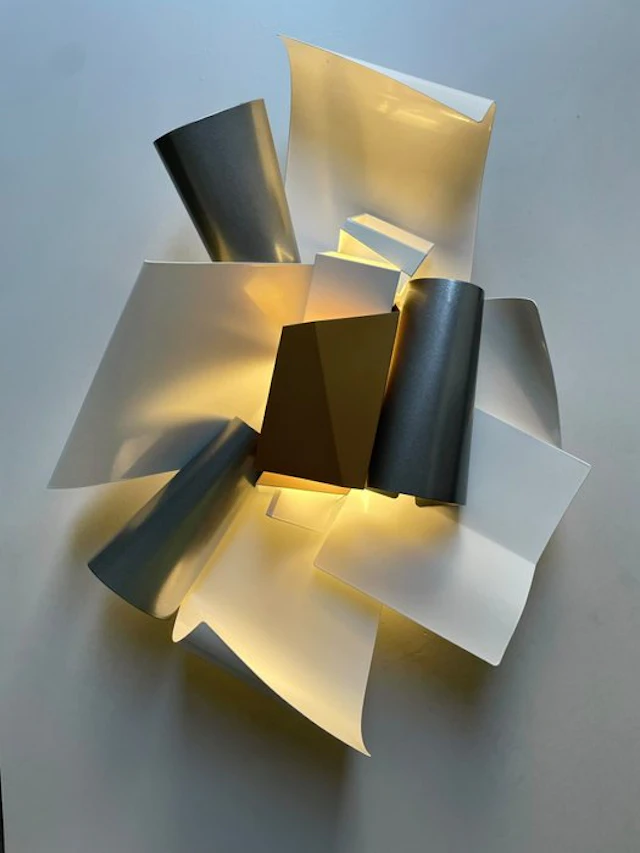 AO_Lightsculptures - Andrea Olivazzo - Wall lamp - Aluminium - Father of Gehry.