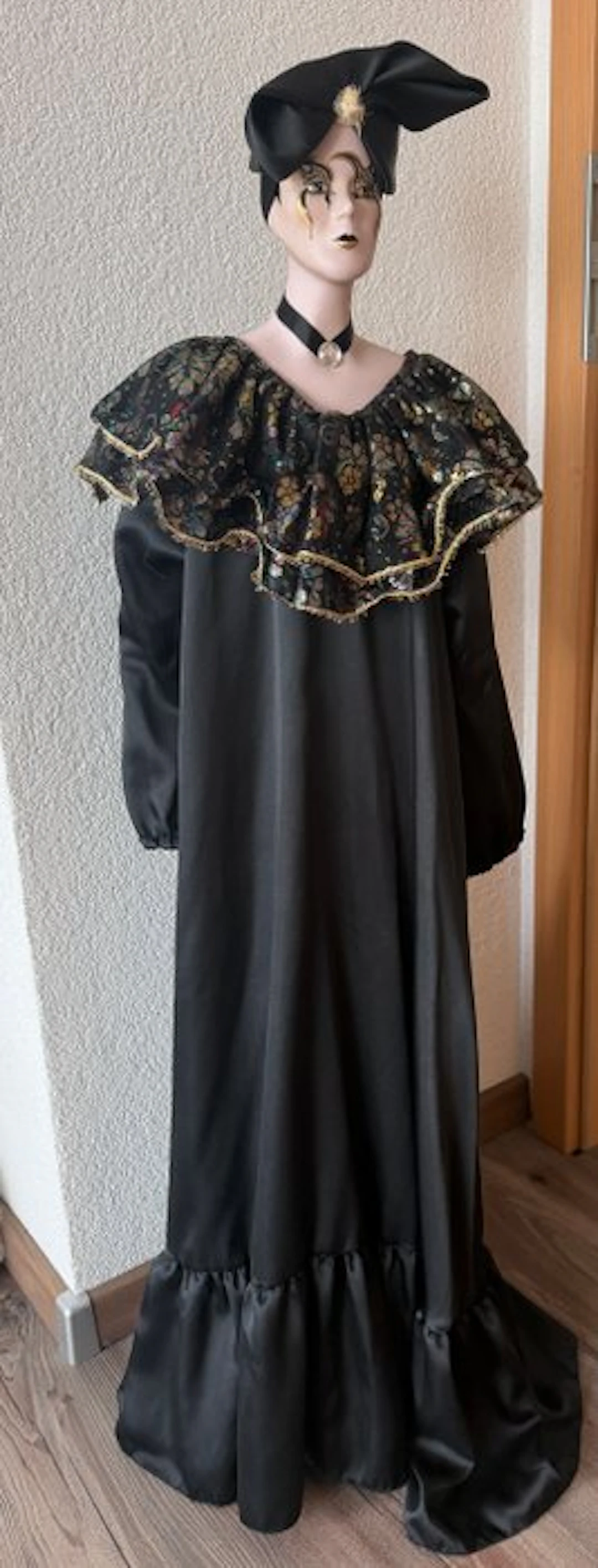 Unbekannt - Doll - Italy