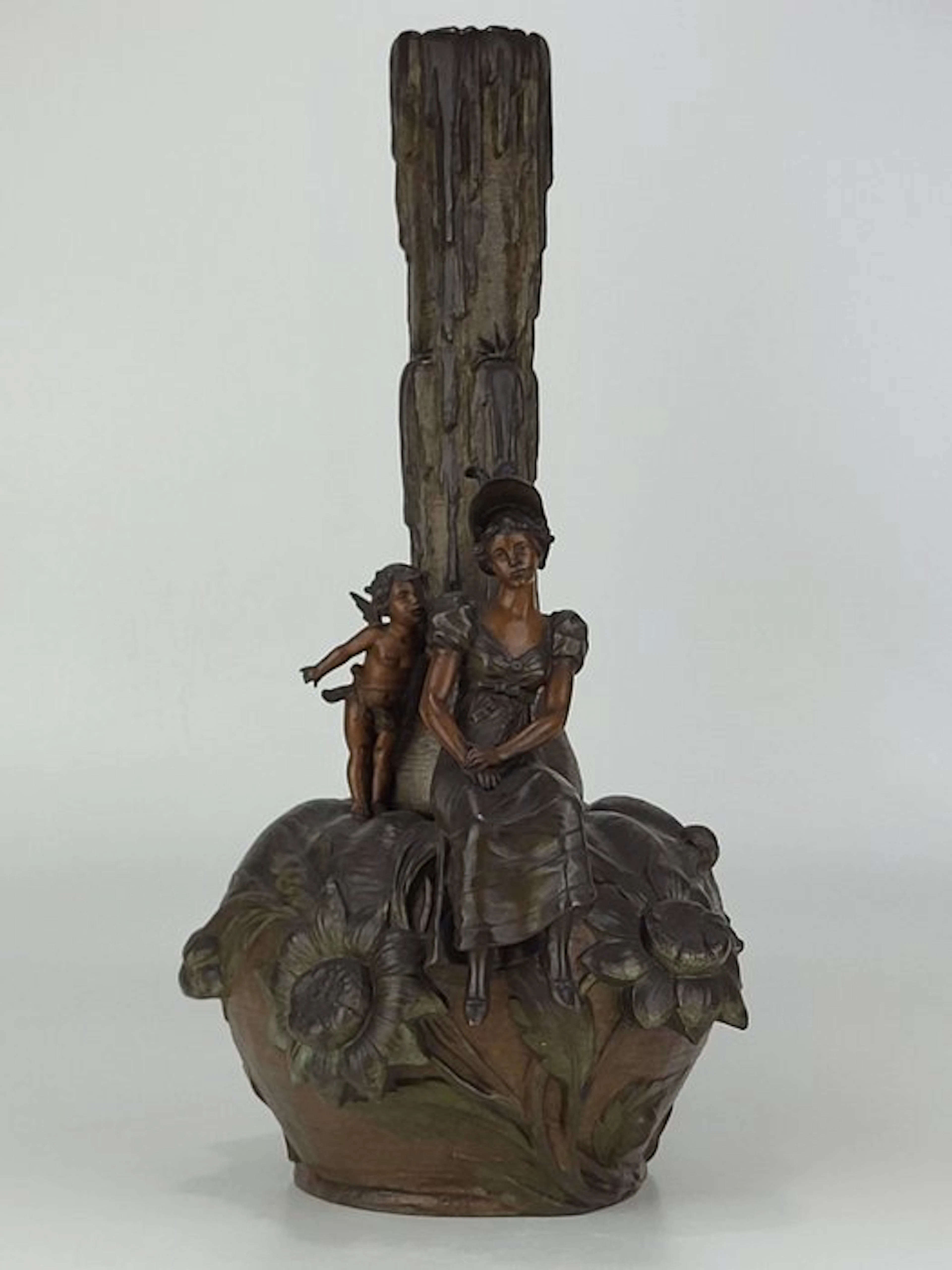 Vase - Metal - Vase - style of A. Moreau