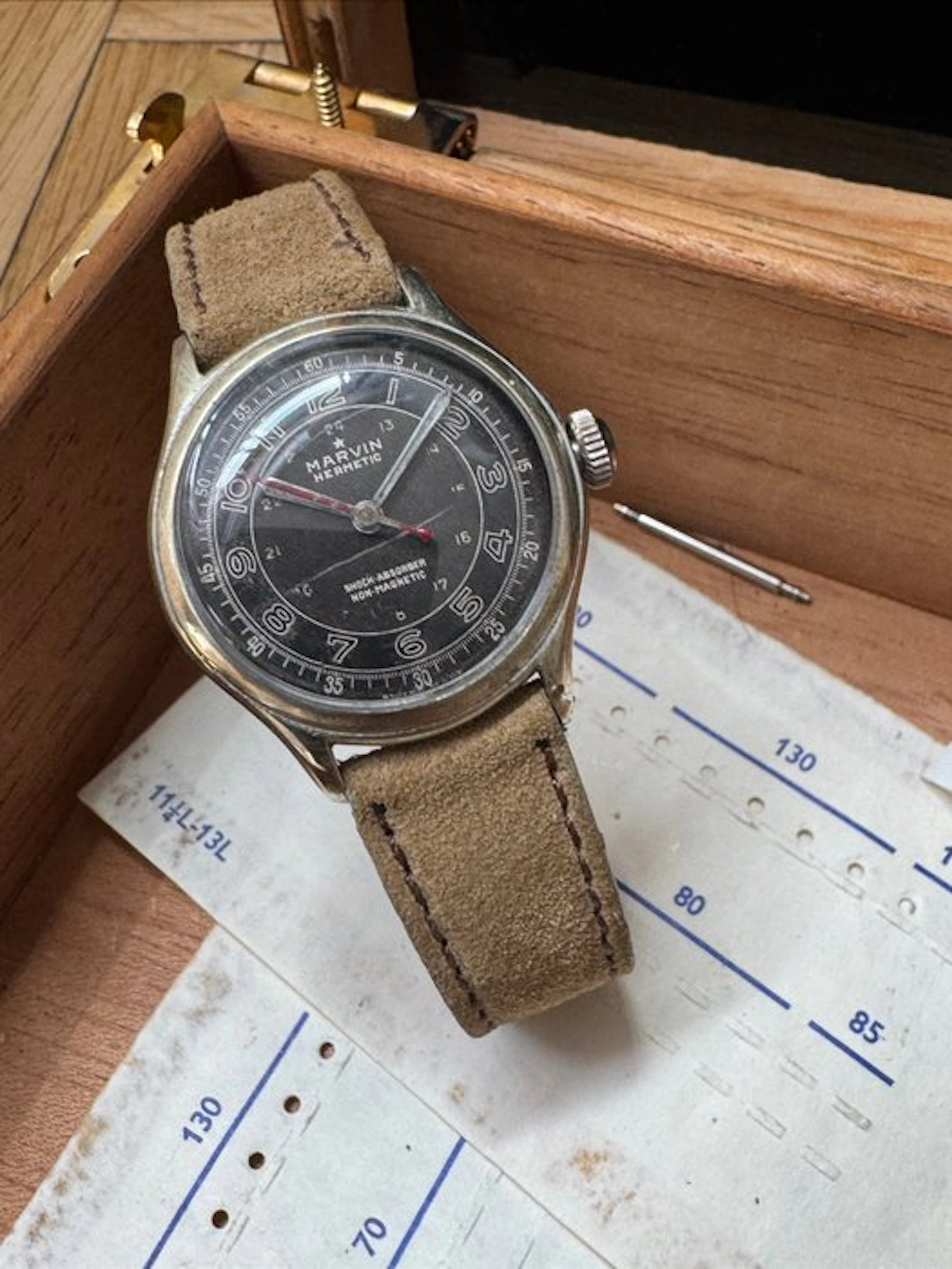Marvin - Hermetic military vintage black dial - No...