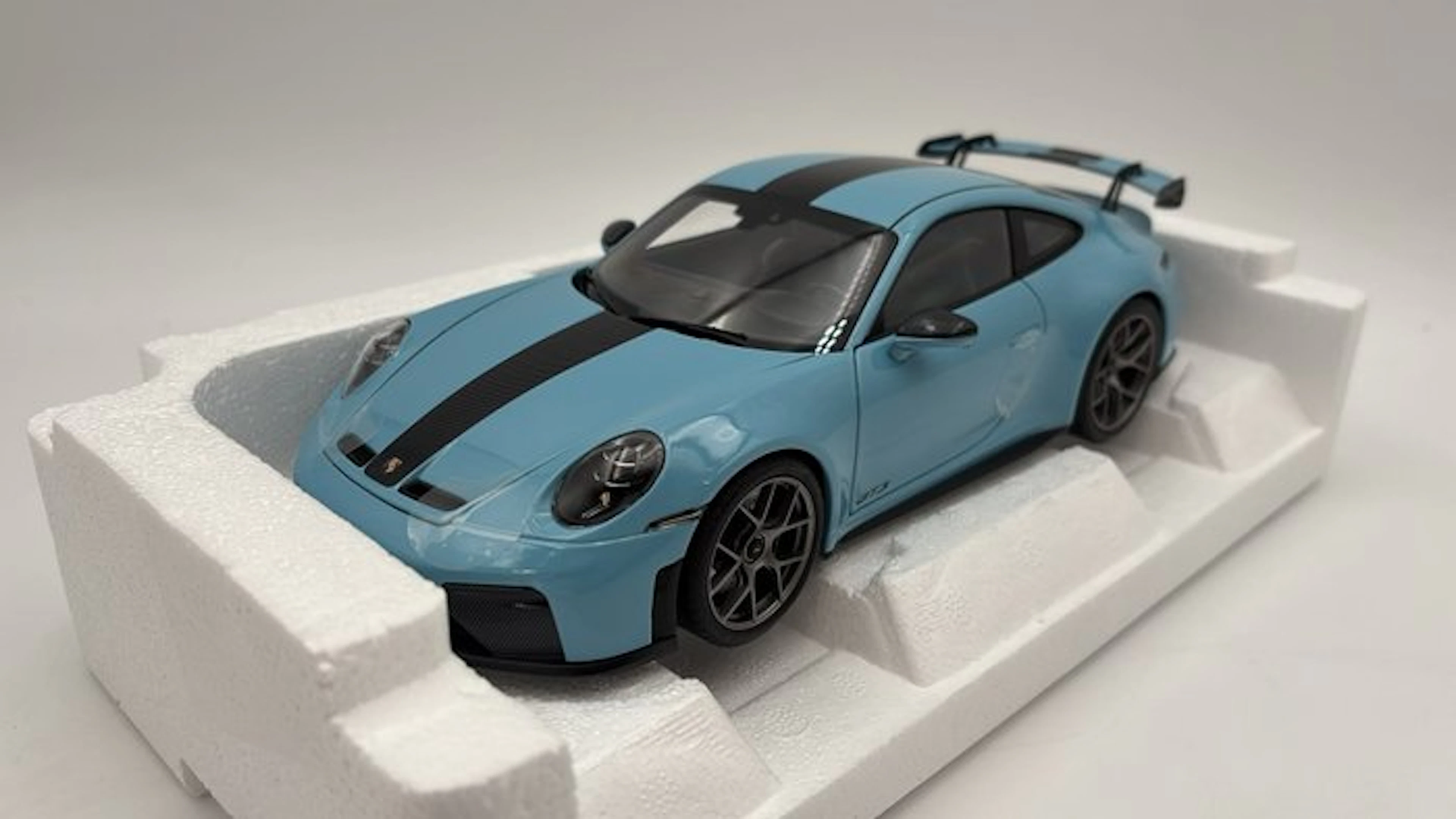 Norev 1:18 - Model car - Porsche 911 GT3 2025 - (cod.G7)