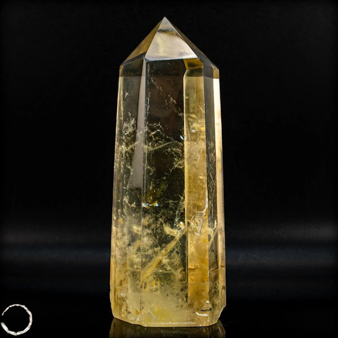 Gorgeous citrine obelisk – golden clarity with shimmering...