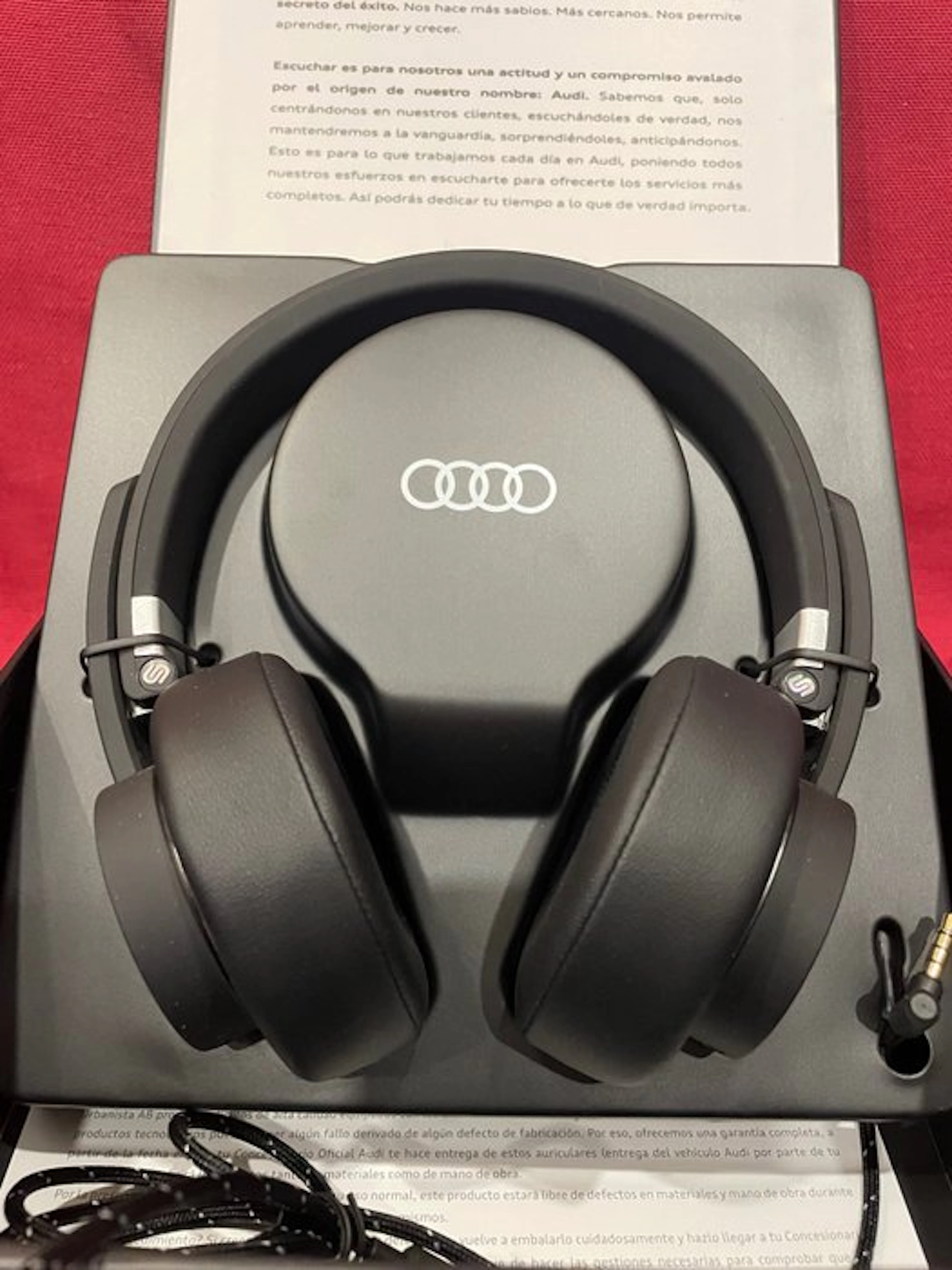 Headphones - Audi - Urbanista Seattle - 2025