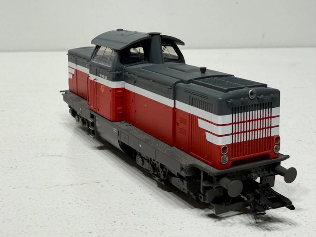 Märklin H0 - 37174 - Diesel locomotive (1) - BR V100 + Sound - SerFer