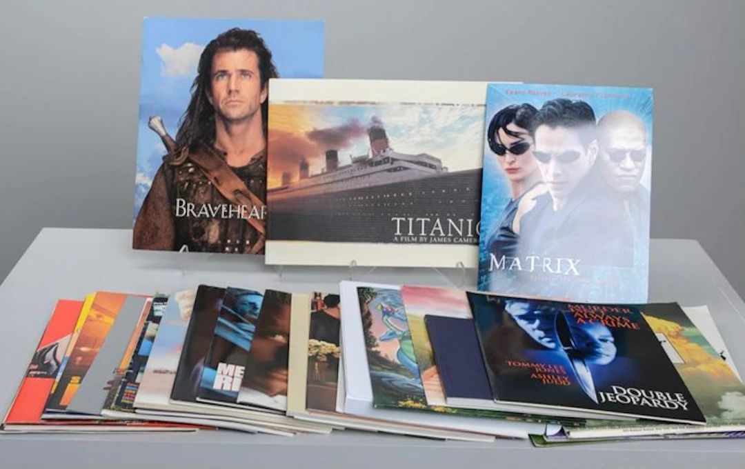 hollywood Set of 15 Deluxe Official Press Dossiers (Press...