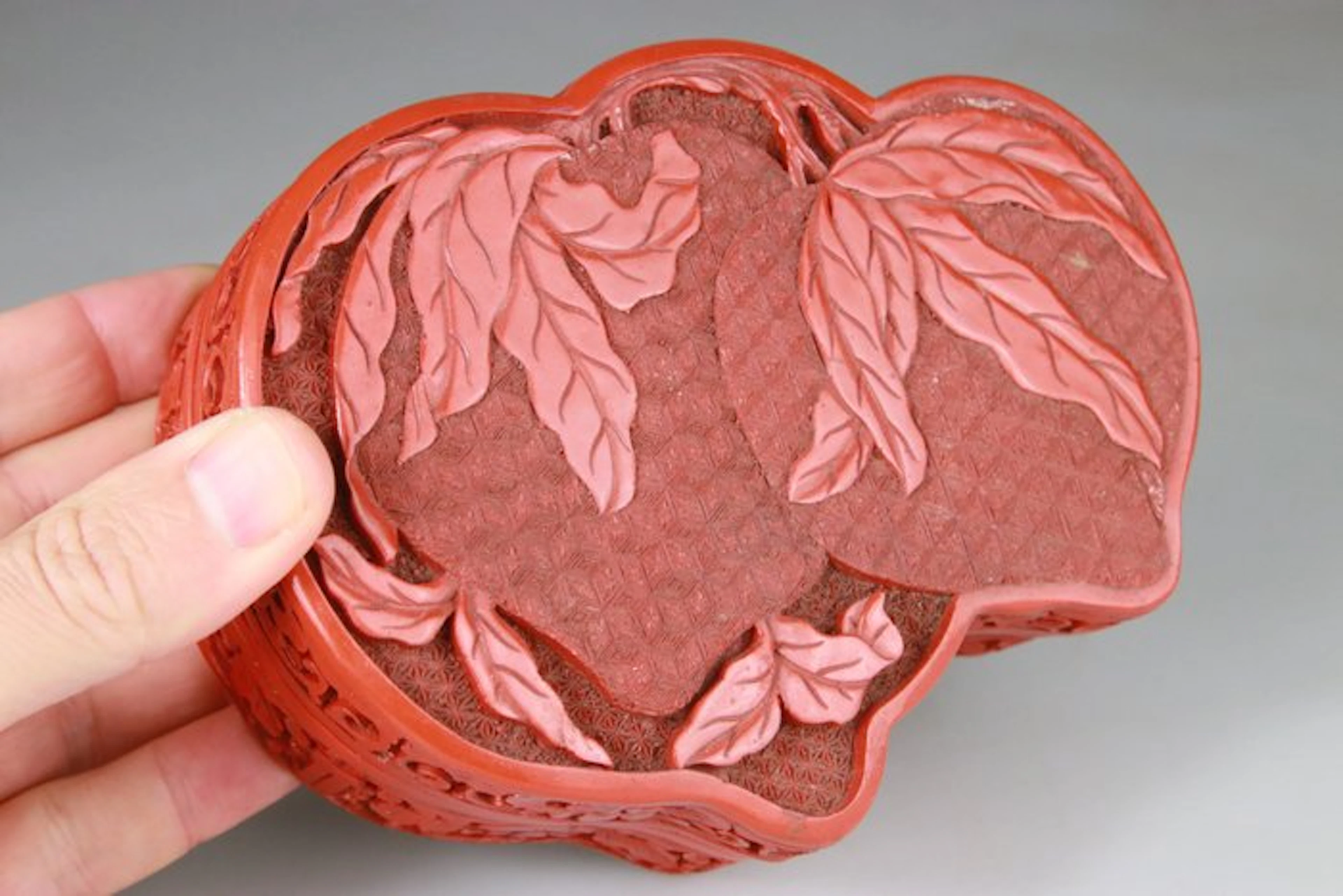 Red China Box - Resin imitating cinnabar lacquer - China - 20th century
