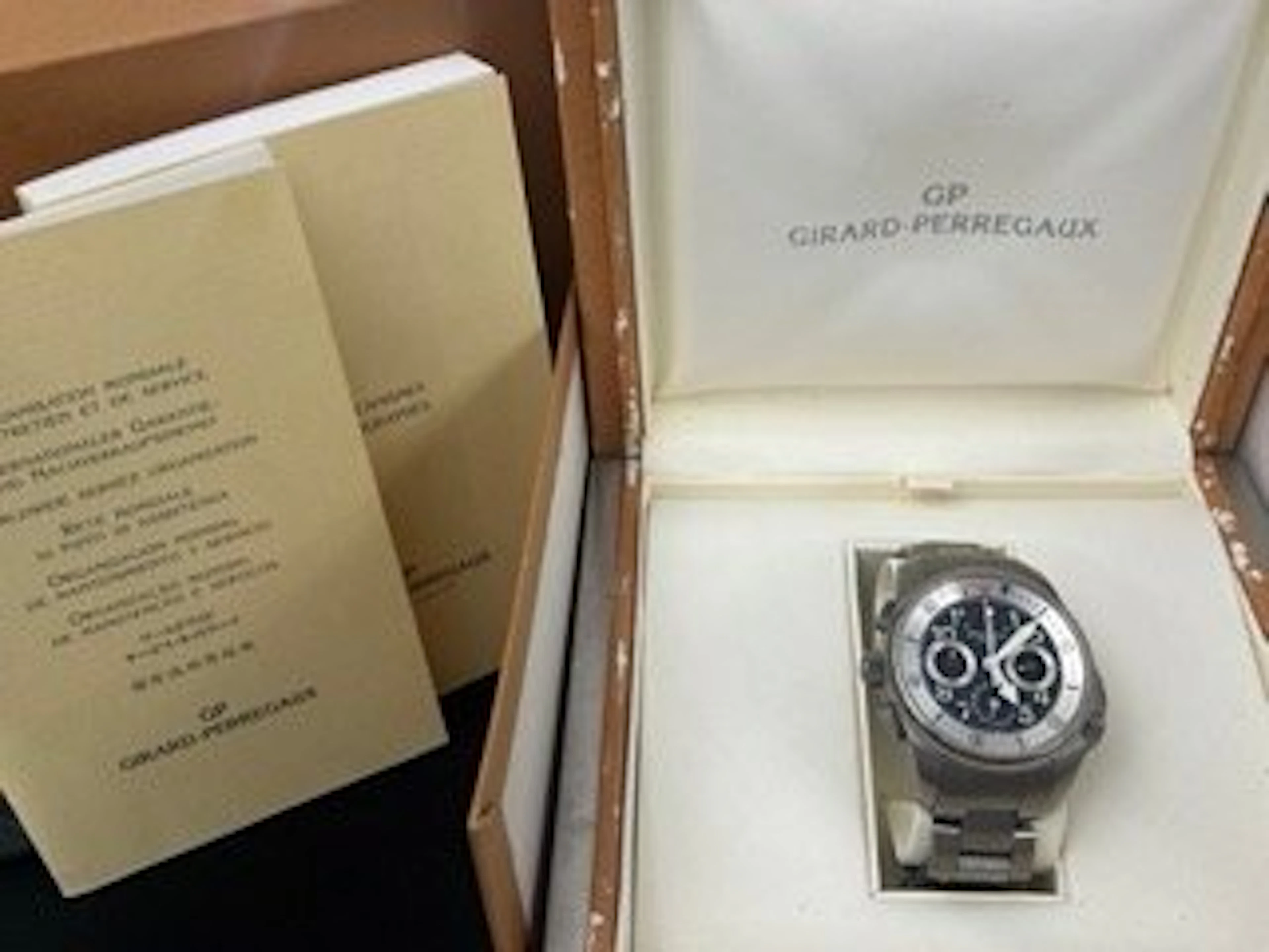 Girard-Perregaux - bmw Oracle Racing - 49931 - Men - 2000-2010