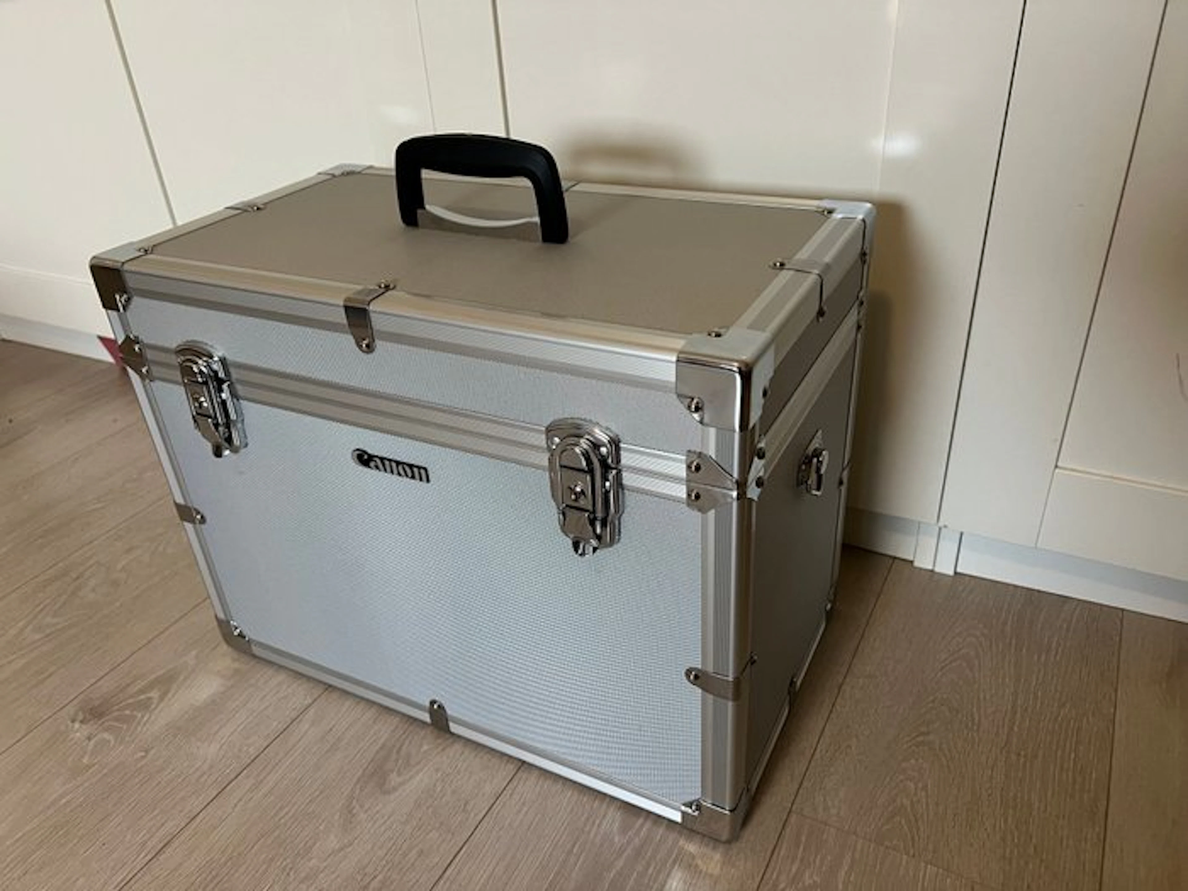 Canon HC-3100 - aluminium koffer. - Camera bag