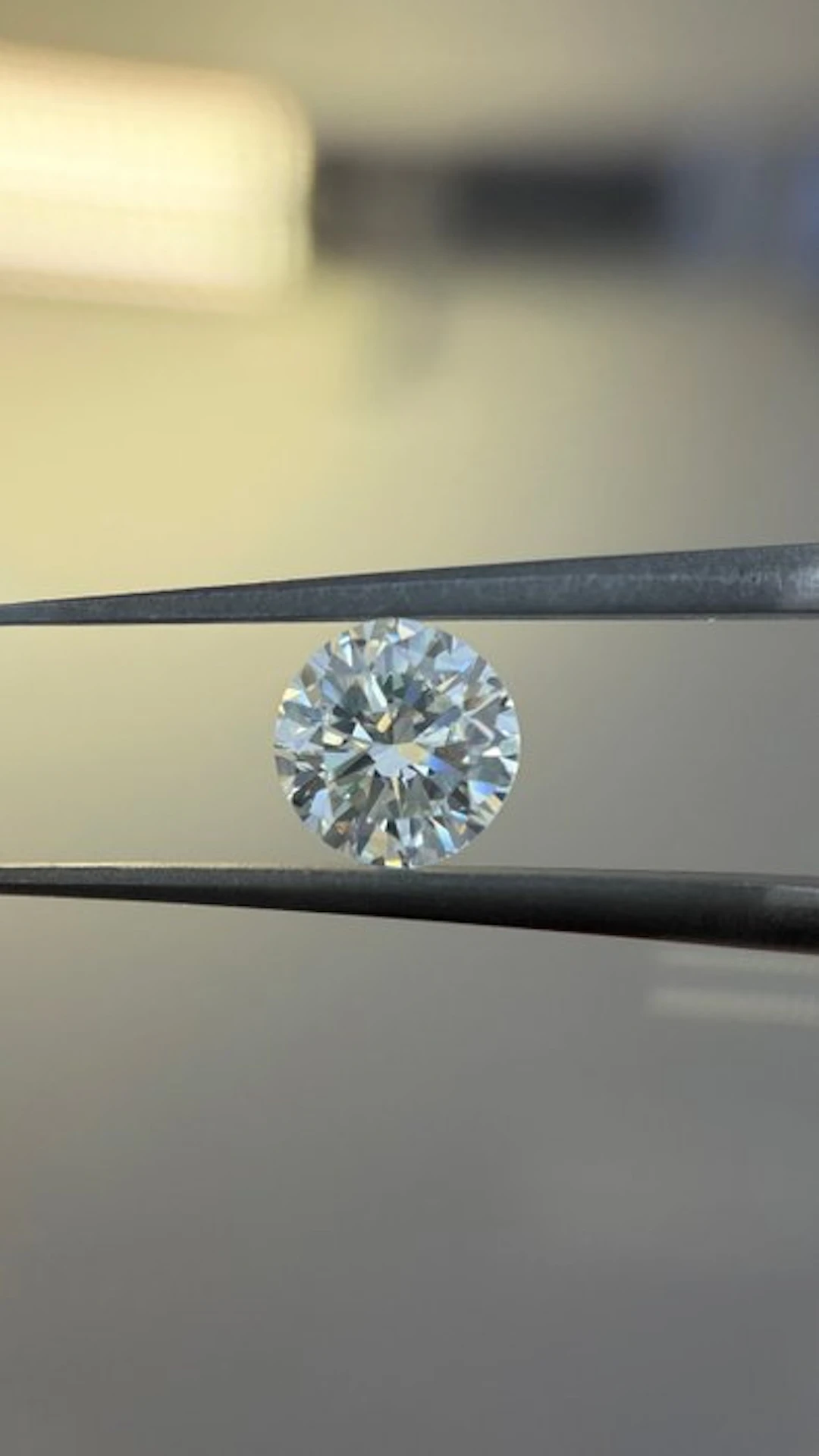 1 pcs Diamond (Natural) - 0.59 ct - Round - G - VVS1 - HRD Antwerp