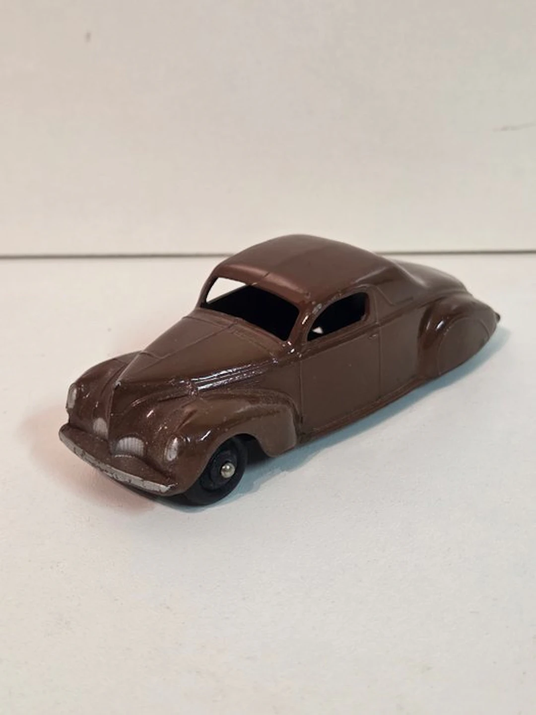 Dinky Toys 1:43 - Model car - 39c Lincoln Zephyr