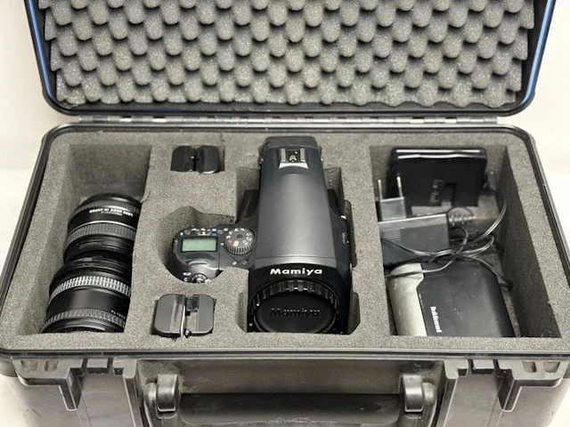 Mamiya, Phase One 645DF Medium Format System - Phase One...