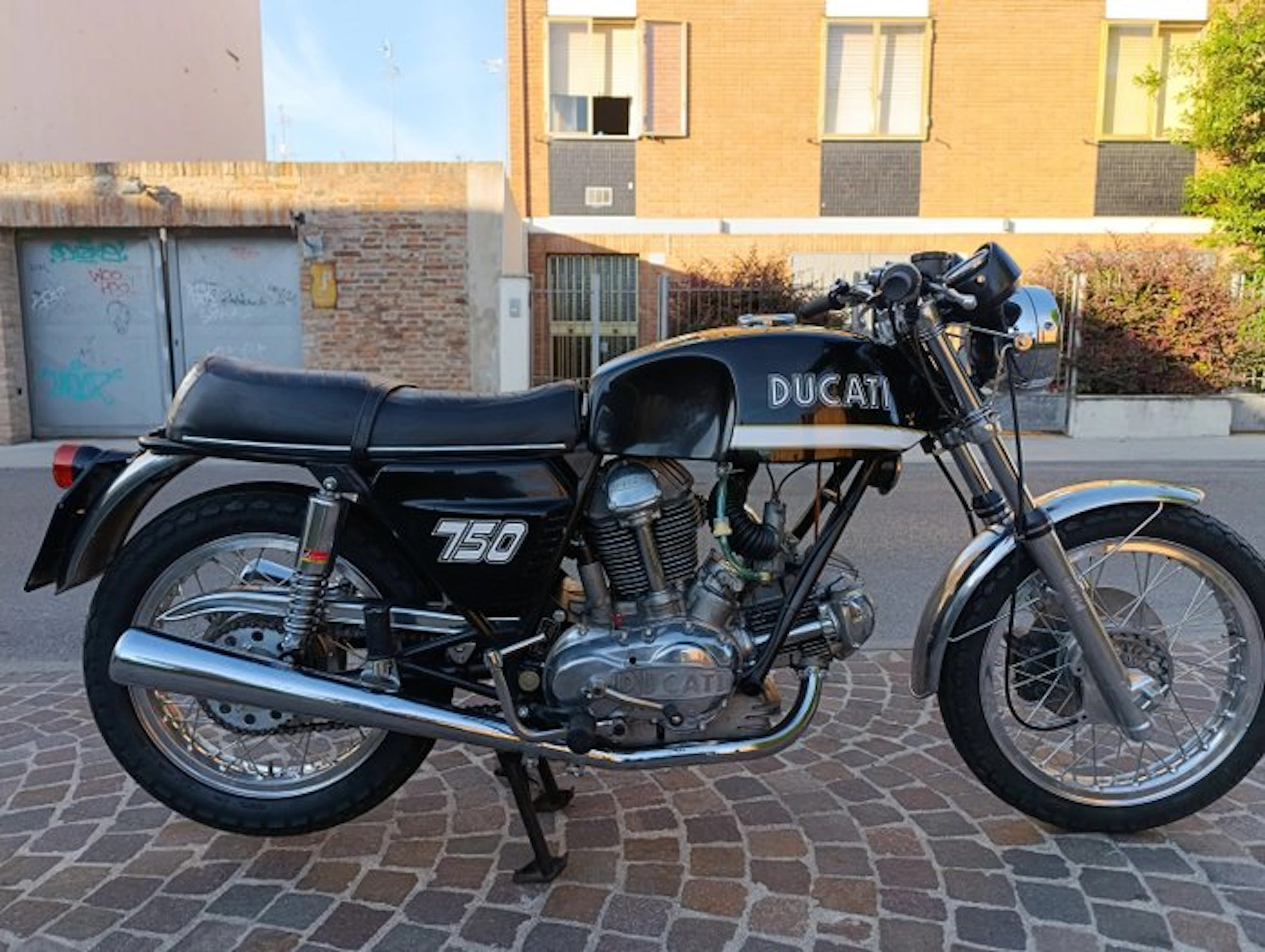 Ducati - 750 GT - 1972