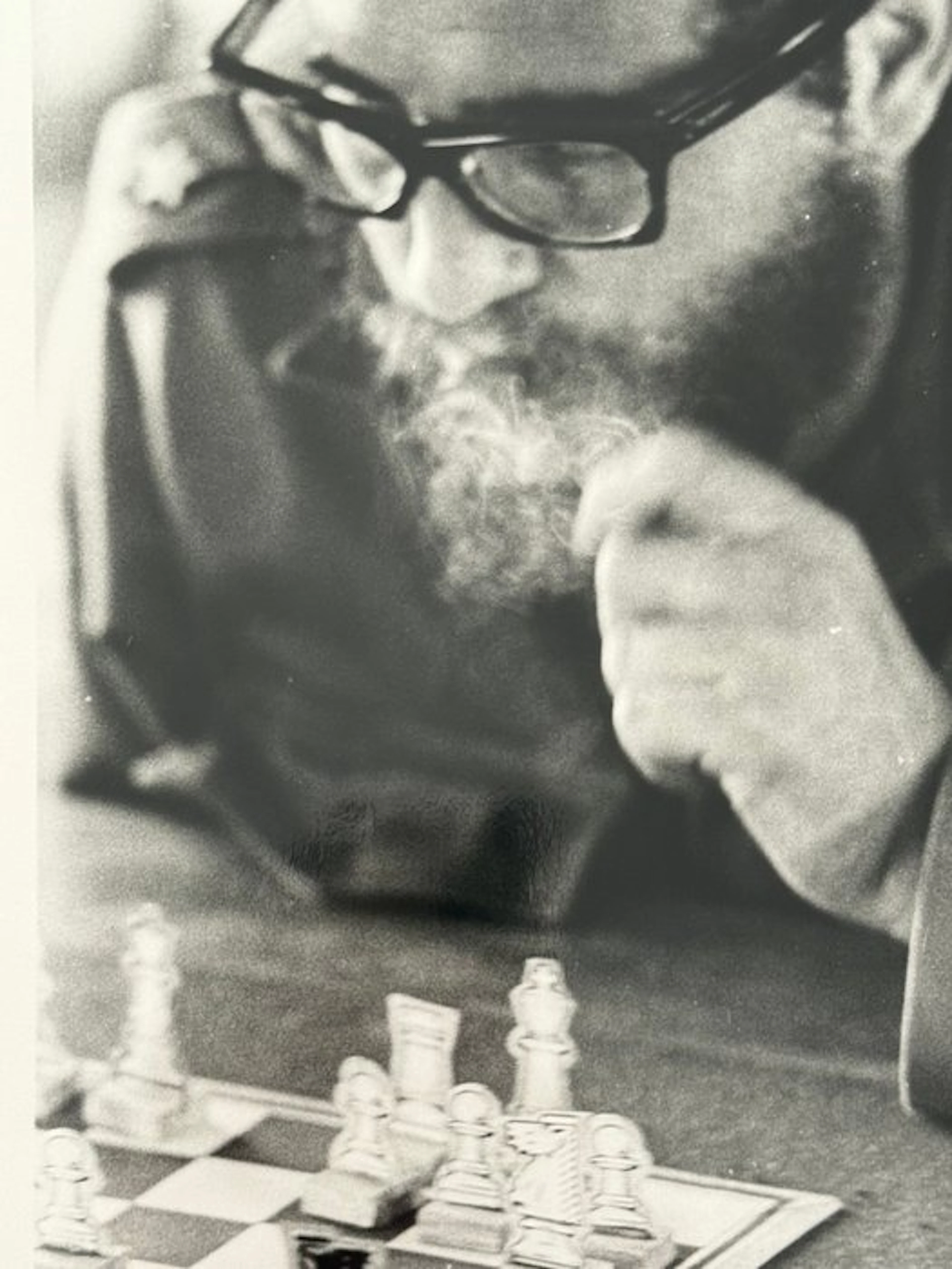 Alberto Korda (1928–2001) - Fidel Castro fumando puro y...
