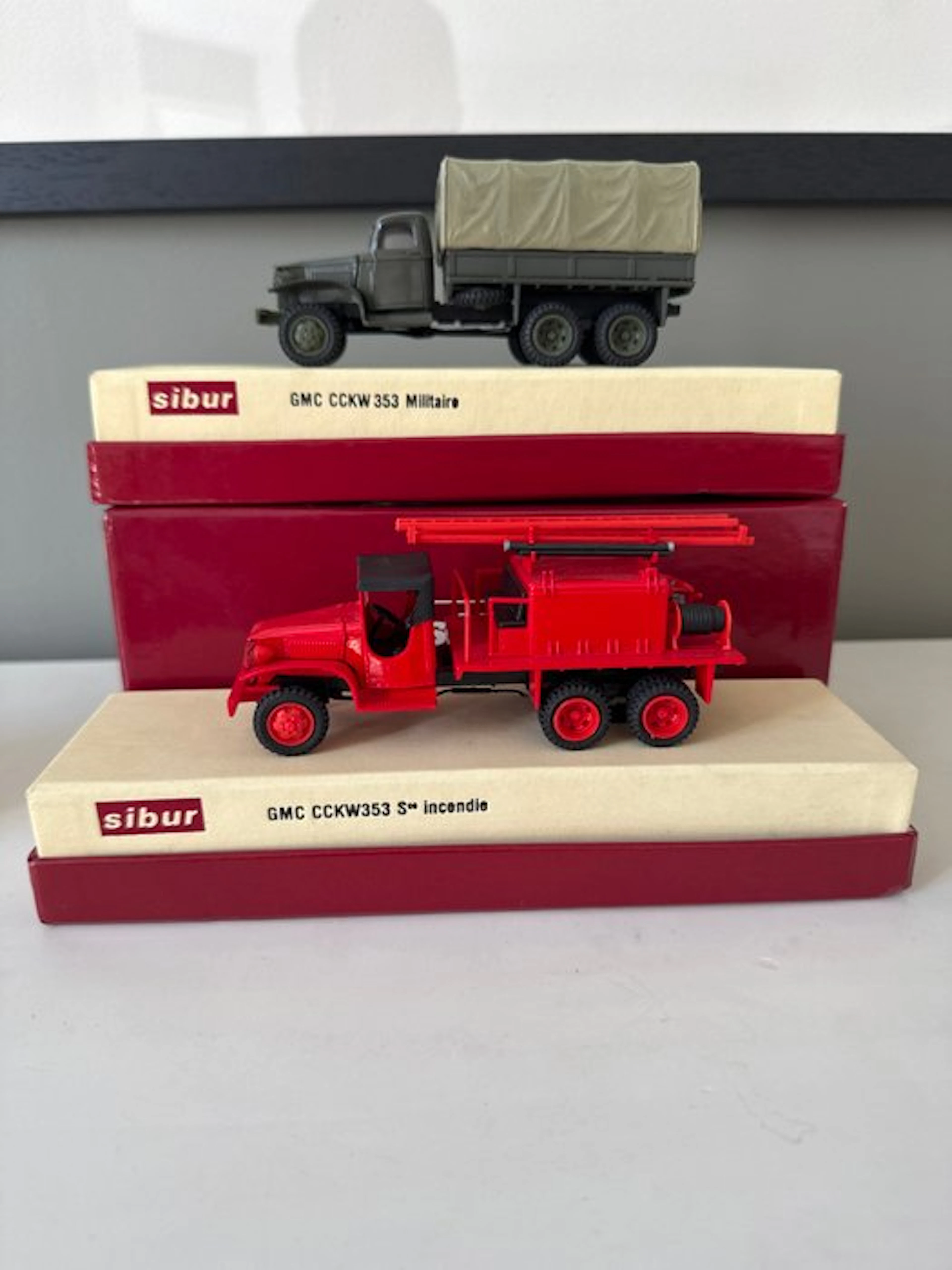SIBUR 1:43 - Model truck (2) - GMC CCKW 353 military and fire