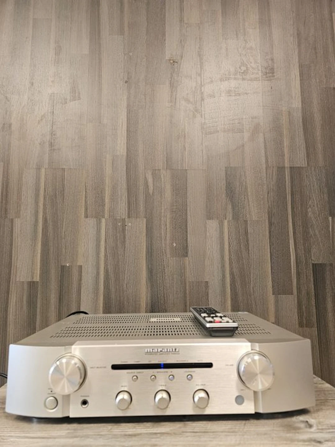 Marantz - PM 6004 Solid state integrated amplifier