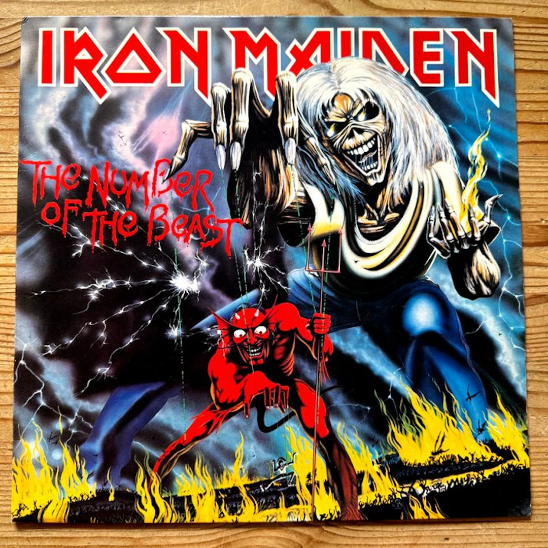 Iron Maiden - The Number Of The Beast [First UK pressing]...